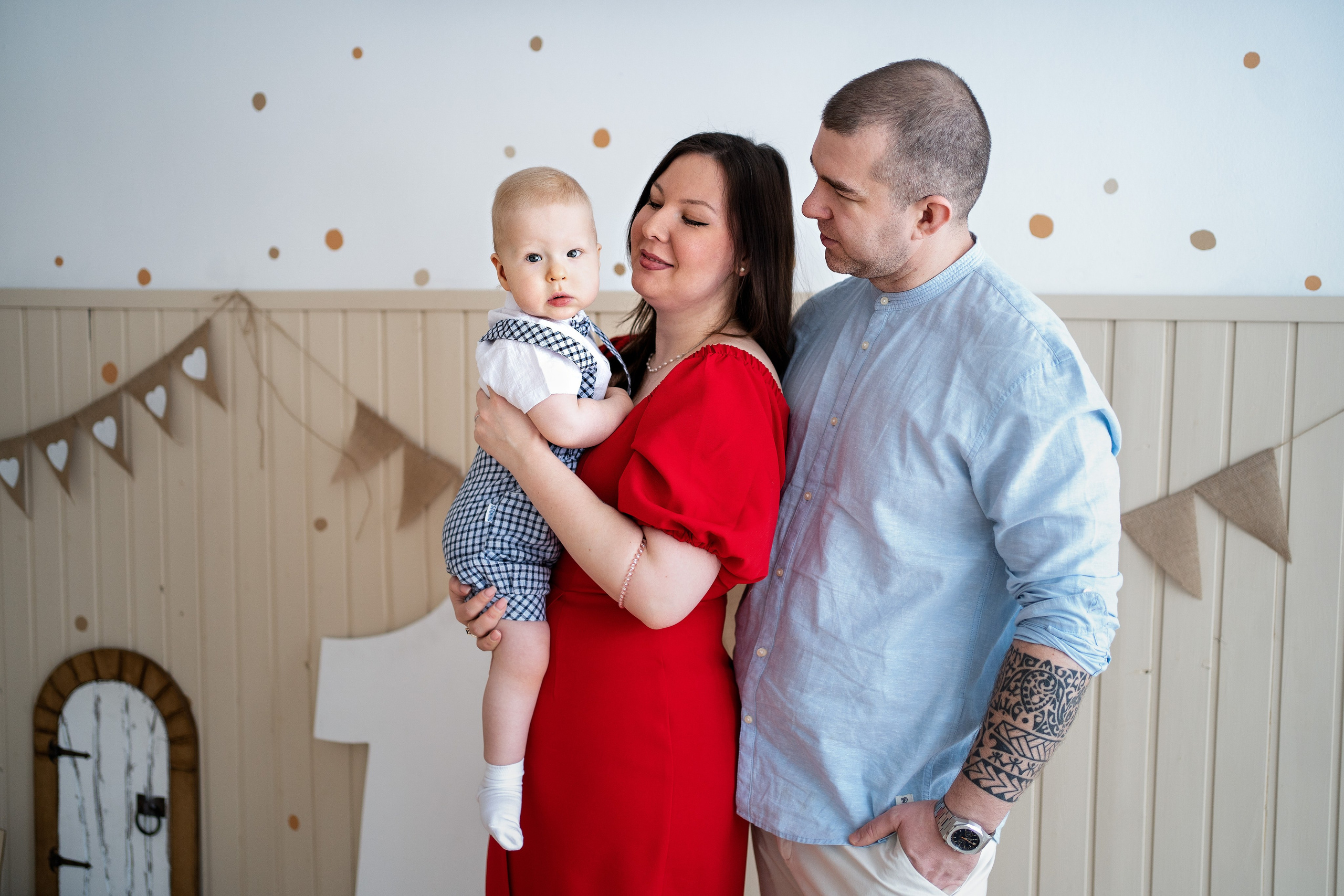 Семейная фотосессия в студии «Панда» (Коммунарка). Семейный и детский фотограф в Москве Екатерина Офицерова