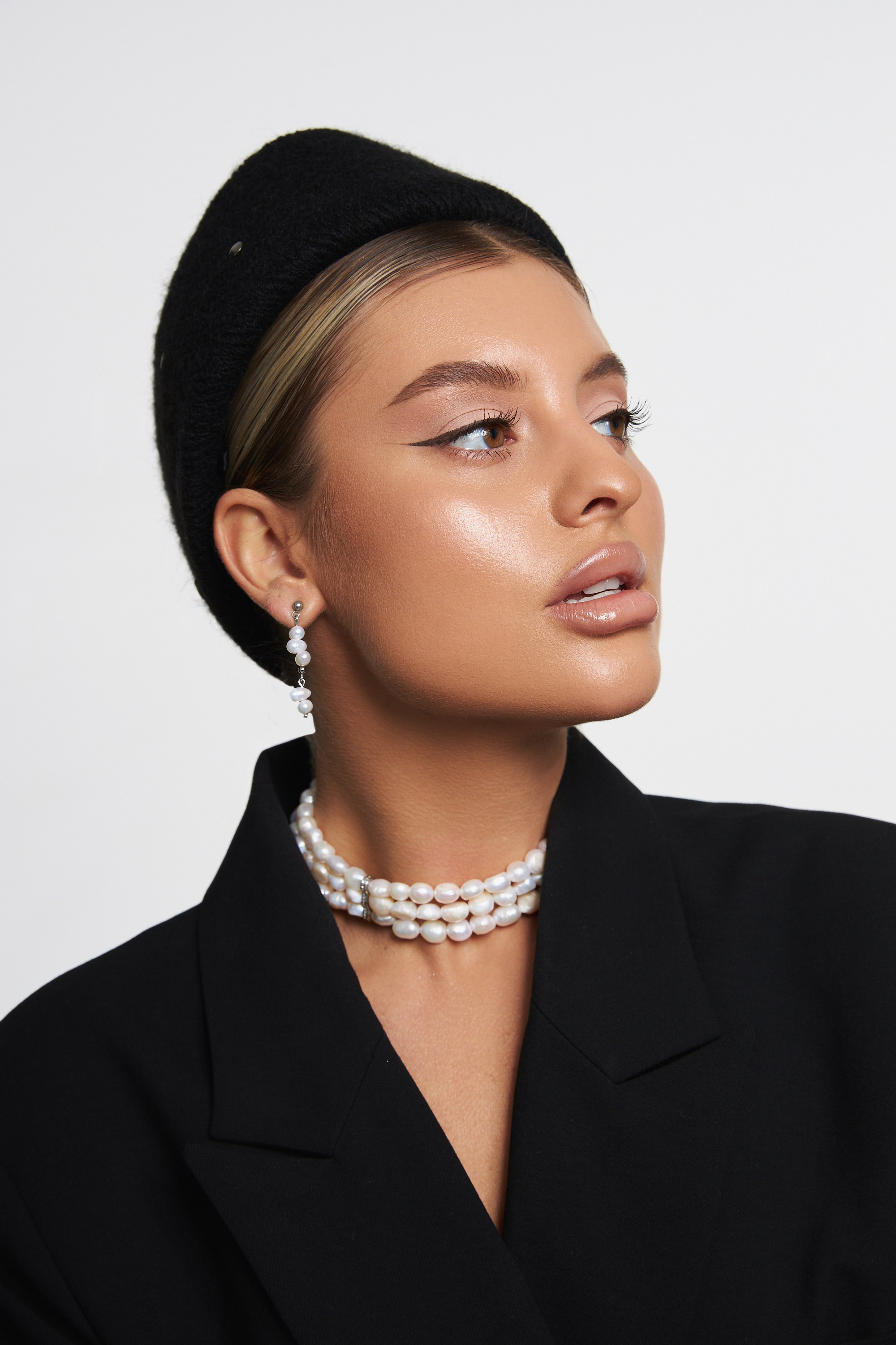 АЛИСА. Продающий контент для маркетплейсов и e-commerce «под ключ»