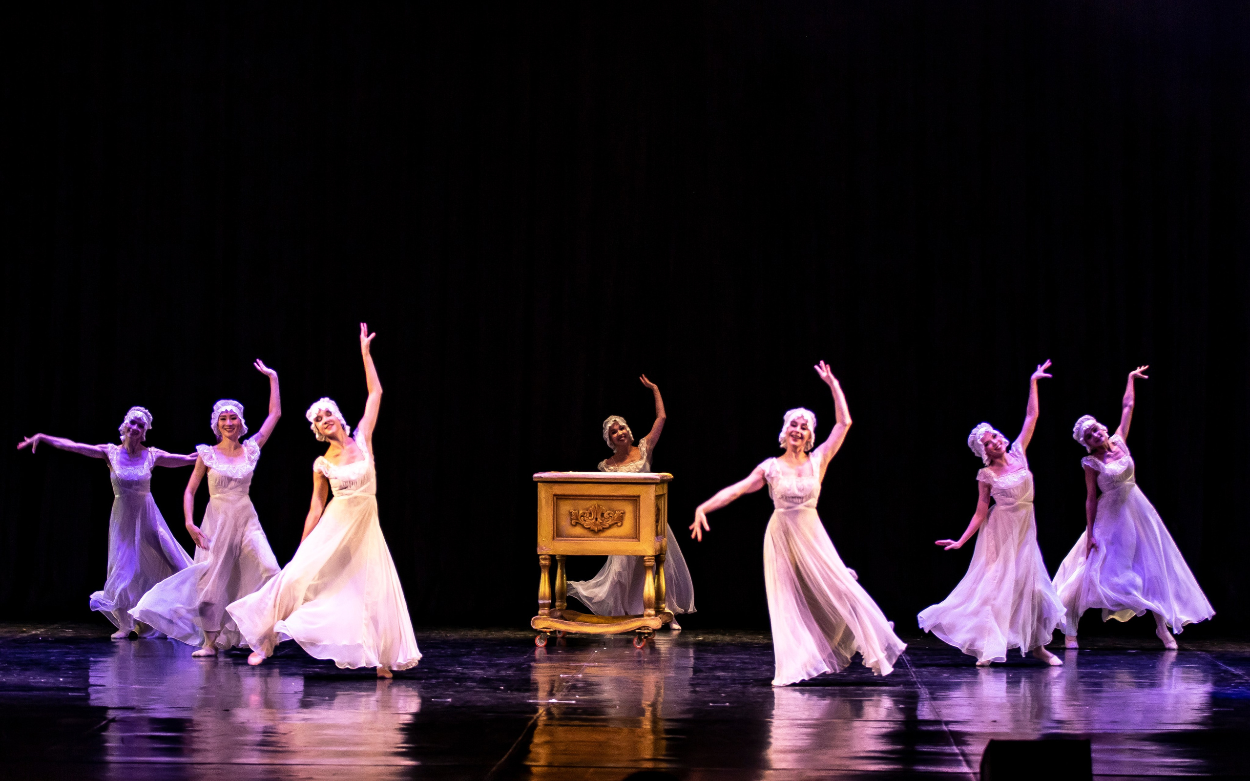 Русский Гамлет спектакль премьера Марийского театра оперы и балета в Зимнем театре г. Сочи. Фотограф в Сочи Юрий Шептаев