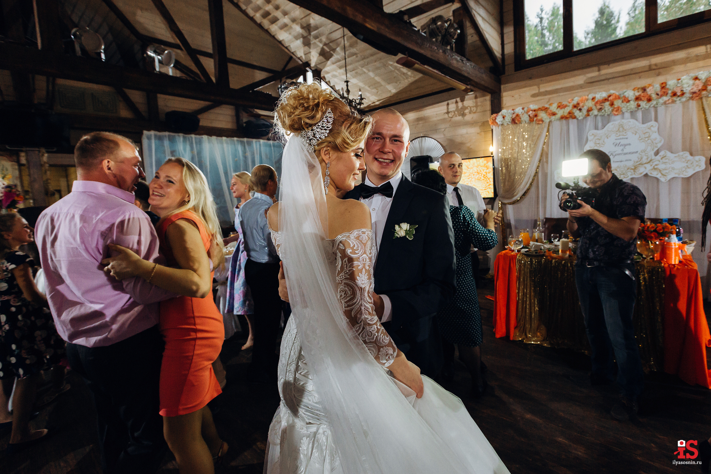 Фотограф на свадьбу Петрозаводск. Профессиональный фотограф Петрозаводск Илья Соснин