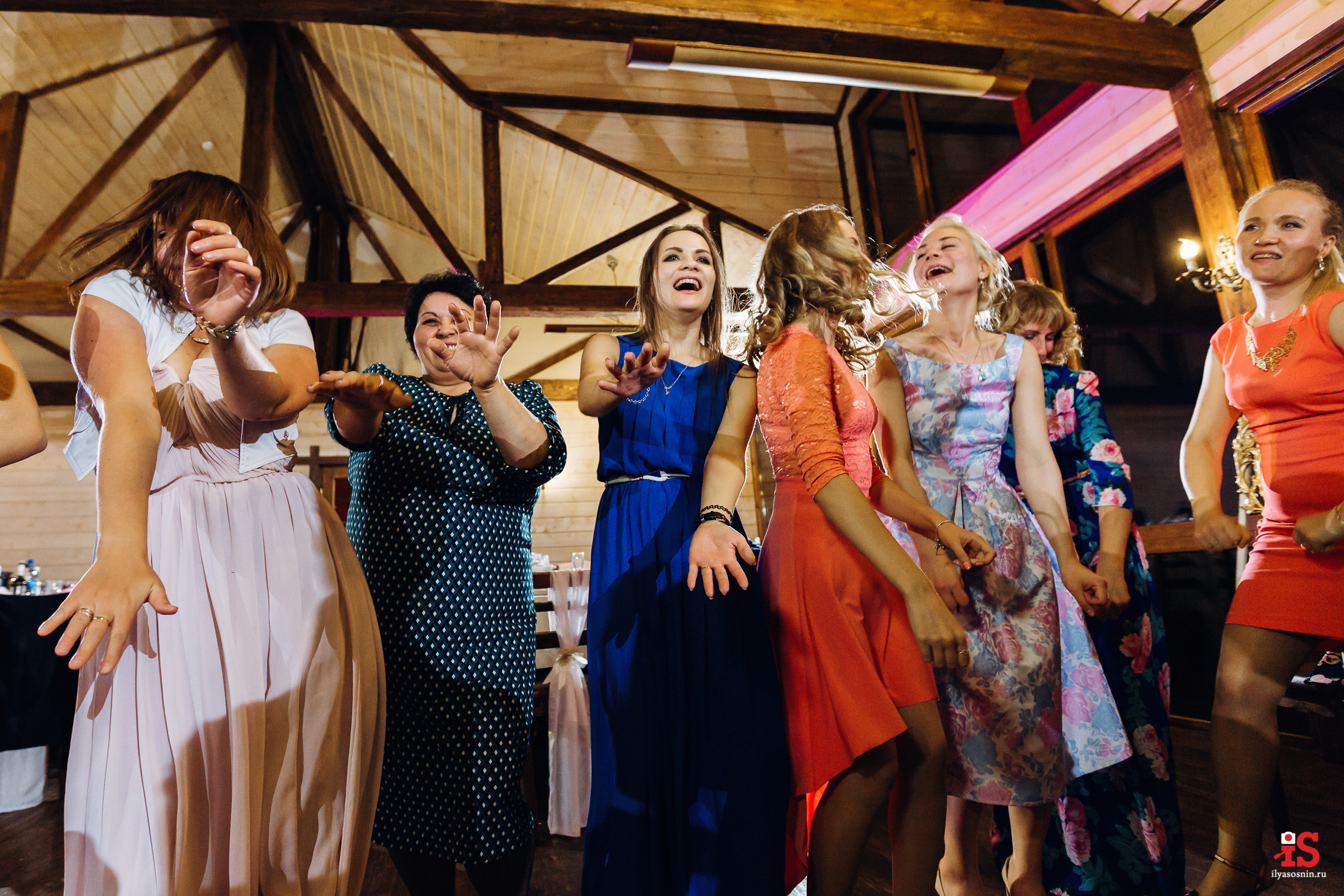 Фотограф на свадьбу Петрозаводск. Профессиональный фотограф Петрозаводск Илья Соснин