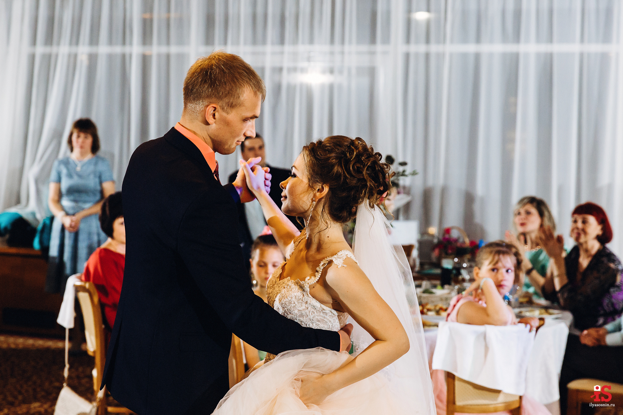 Свадебный фотограф птз. Профессиональный фотограф Петрозаводск Илья Соснин