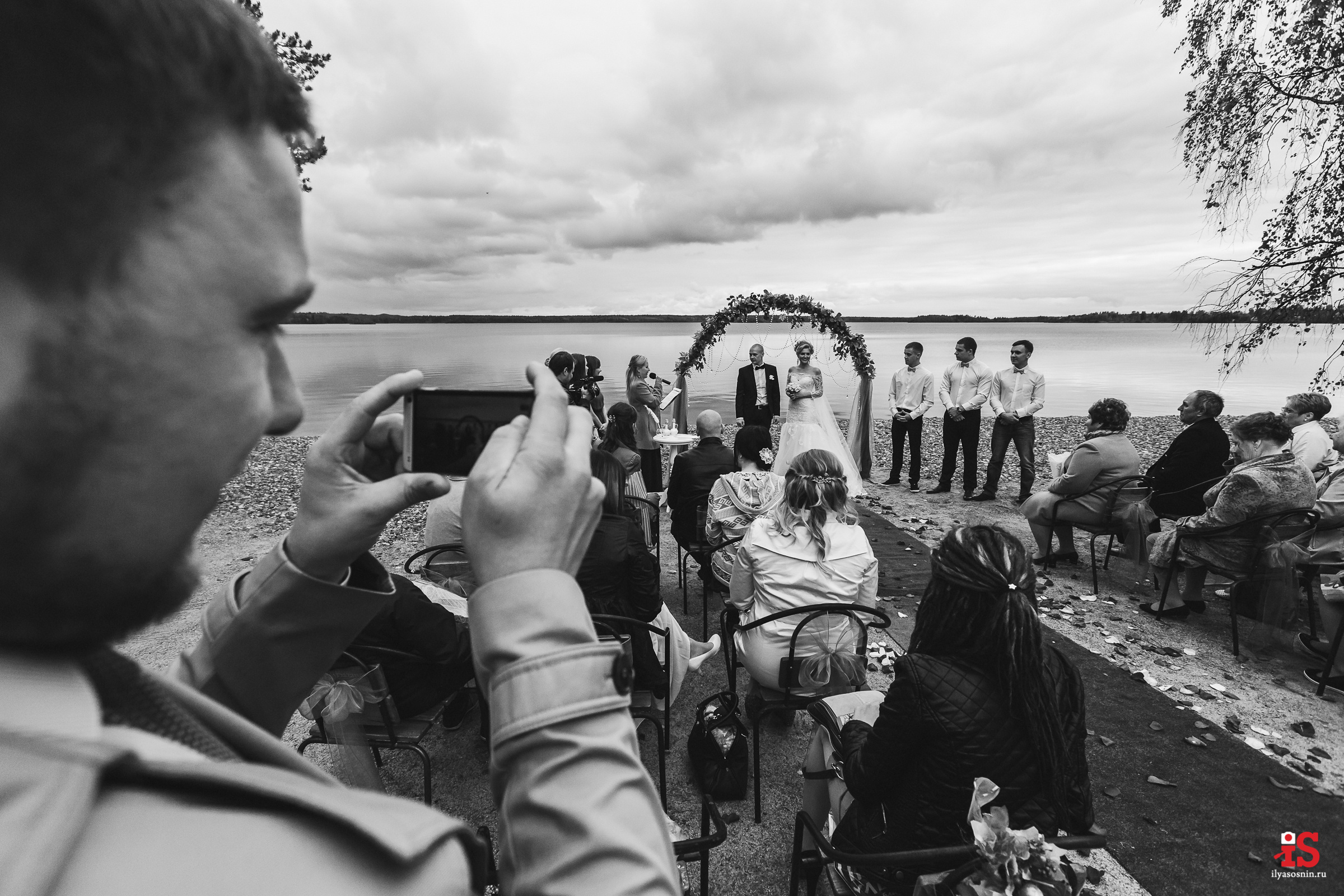 Фотограф на свадьбу Петрозаводск. Профессиональный фотограф Петрозаводск Илья Соснин