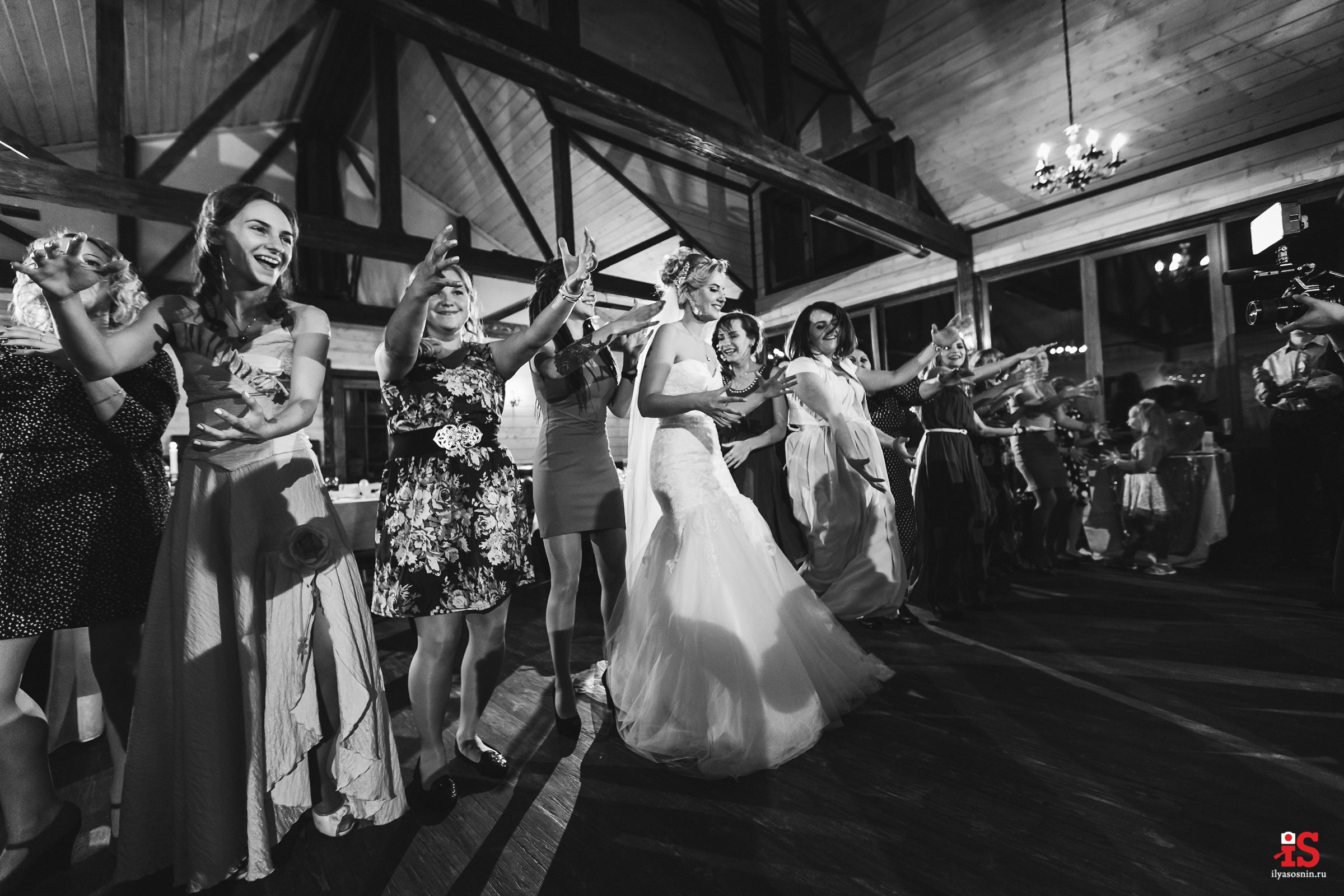 Фотограф на свадьбу Петрозаводск. Профессиональный фотограф Петрозаводск Илья Соснин