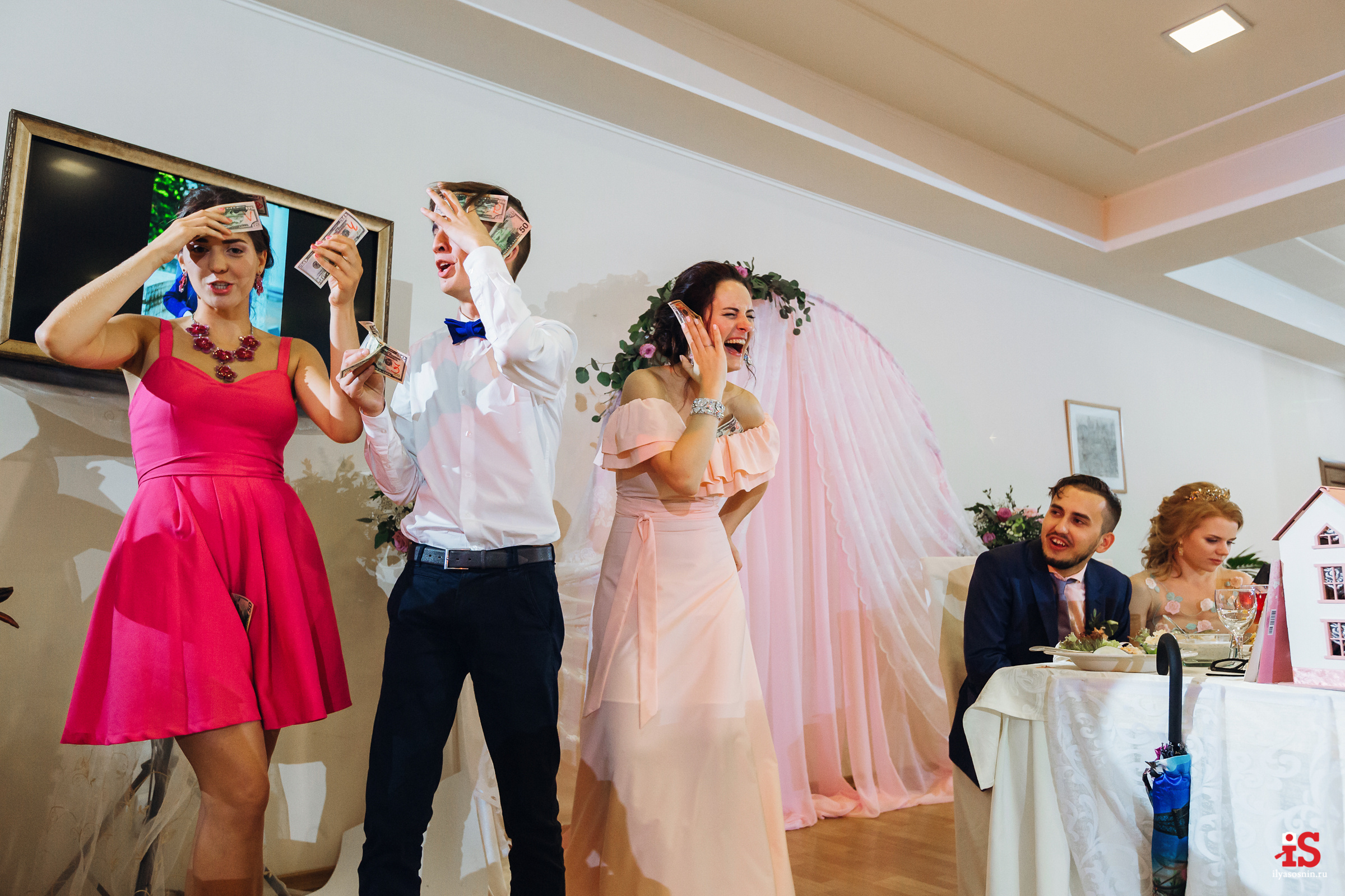 Свадебный фотограф Птз. Профессиональный фотограф Петрозаводск Илья Соснин