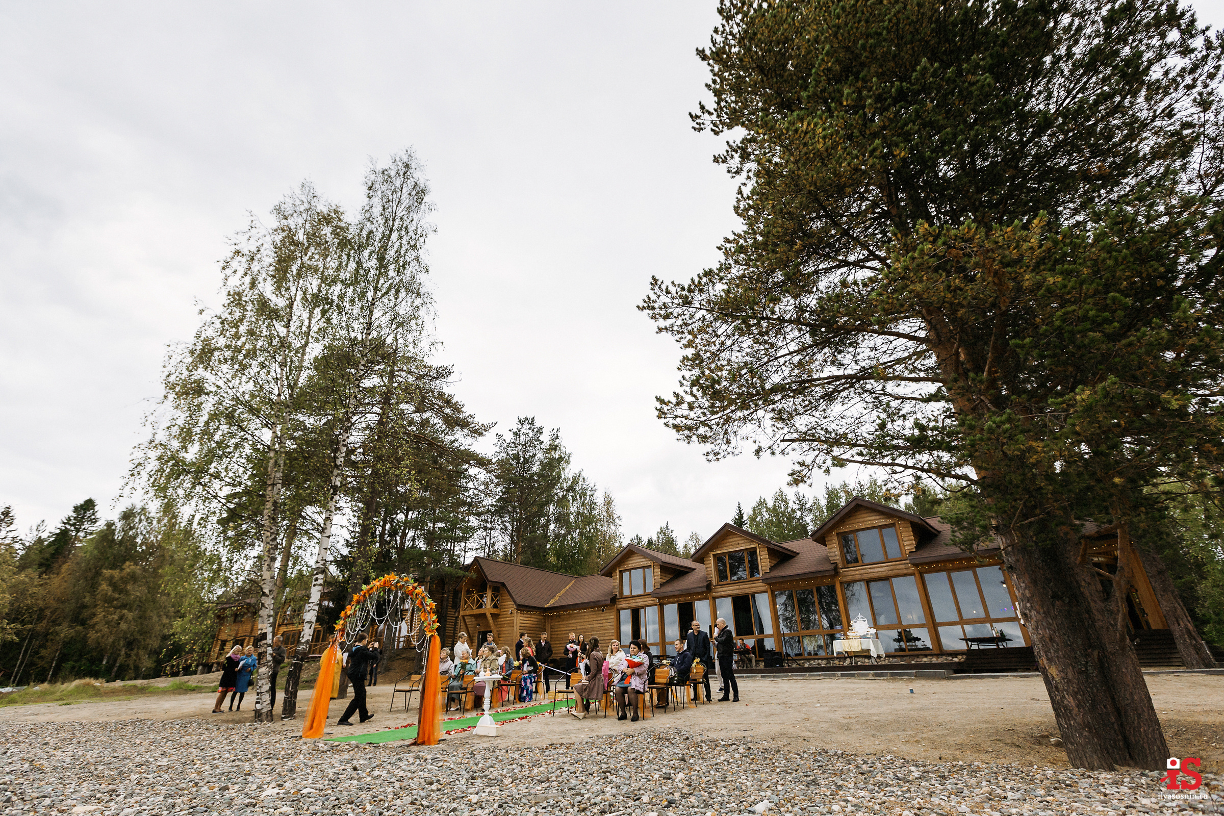 Фотограф на свадьбу Петрозаводск. Профессиональный фотограф Петрозаводск Илья Соснин