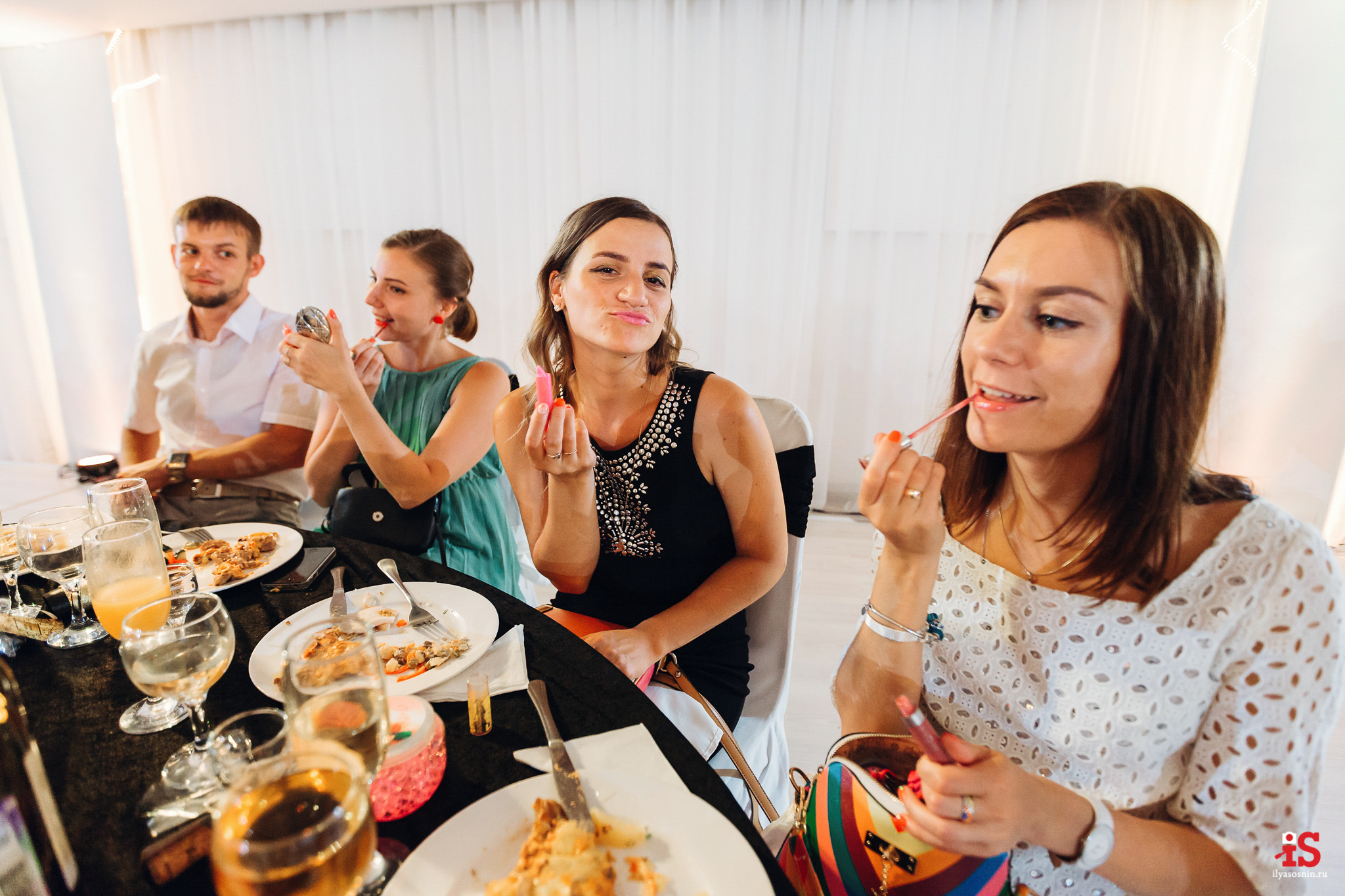 Фотограф на свадьбу Карелия. Профессиональный фотограф Петрозаводск Илья Соснин