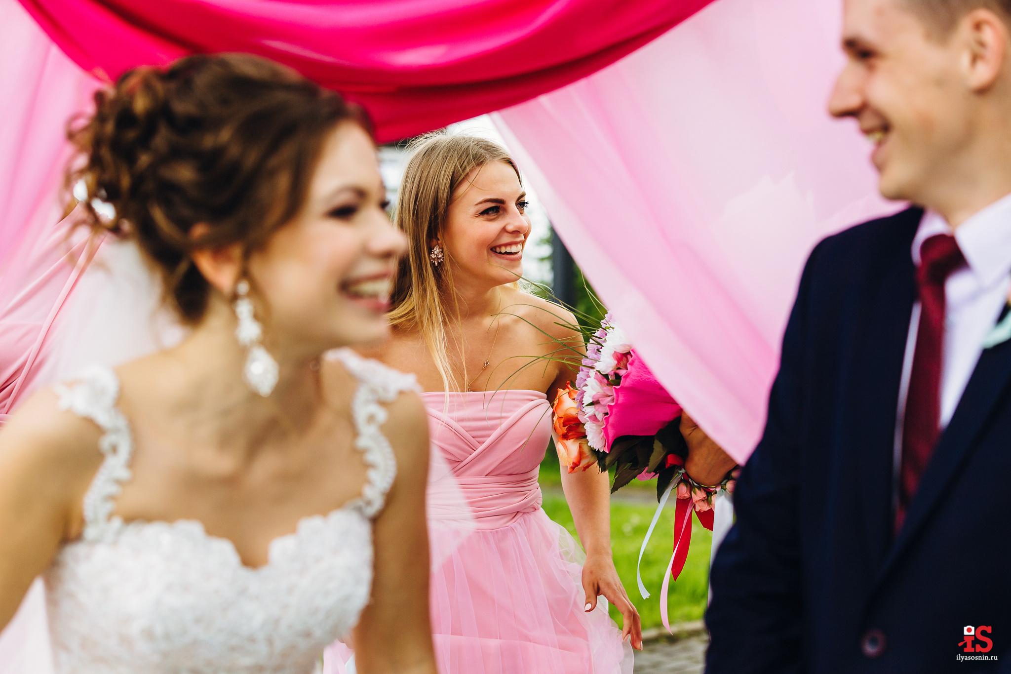 Свадебный фотограф птз. Профессиональный фотограф Петрозаводск Илья Соснин