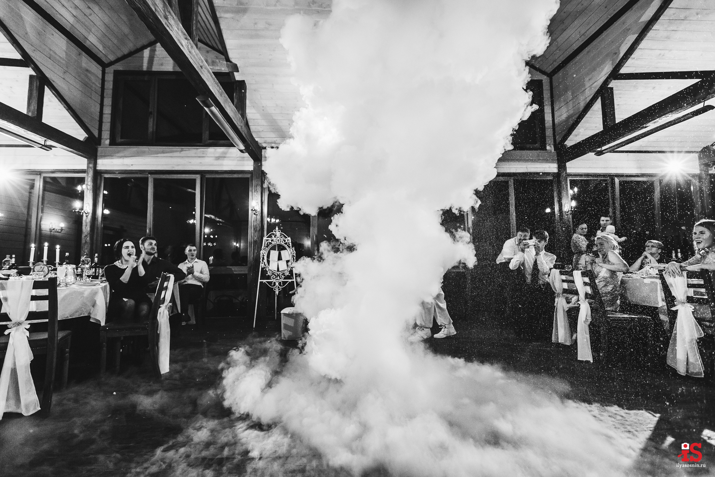 Фотограф на свадьбу Петрозаводск. Профессиональный фотограф Петрозаводск Илья Соснин