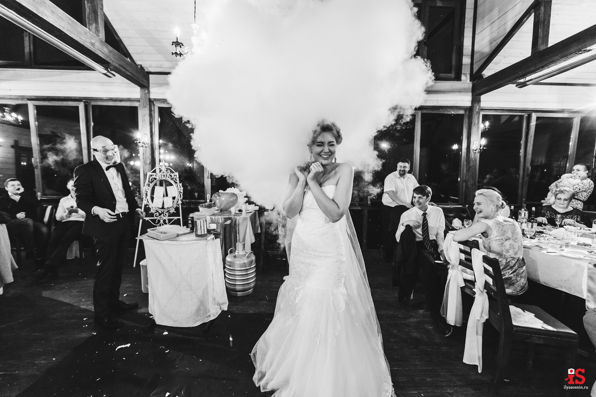 Фотограф на свадьбу Петрозаводск. Профессиональный фотограф Петрозаводск Илья Соснин