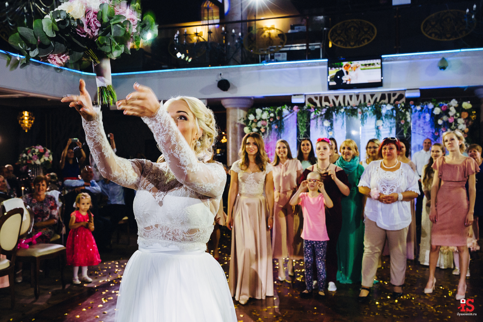 Фотограф свадебный Питер. Профессиональный фотограф Петрозаводск Илья Соснин