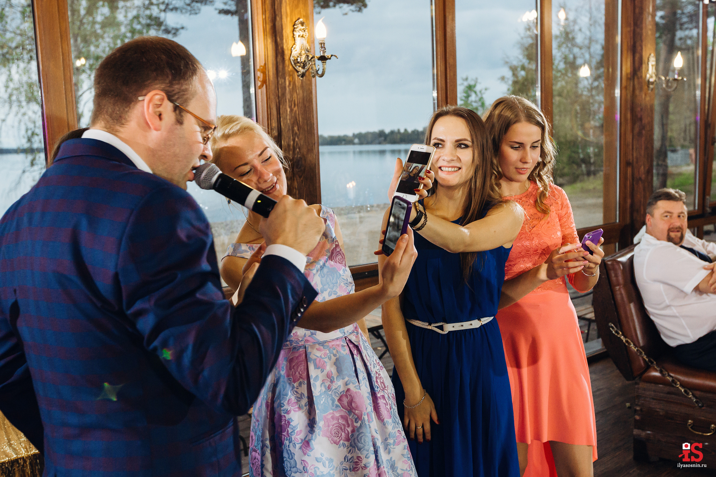 Фотограф на свадьбу Петрозаводск. Профессиональный фотограф Петрозаводск Илья Соснин