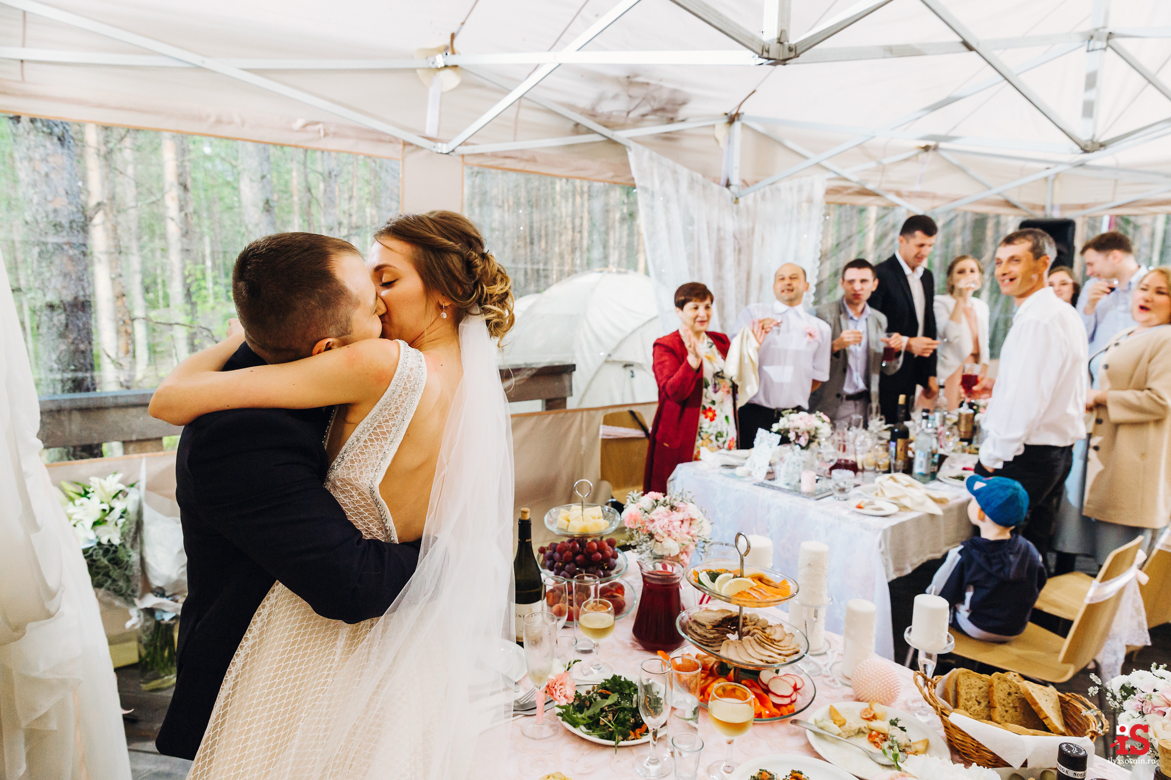 Фотограф на свадьбу Птз. Профессиональный фотограф Петрозаводск Илья Соснин