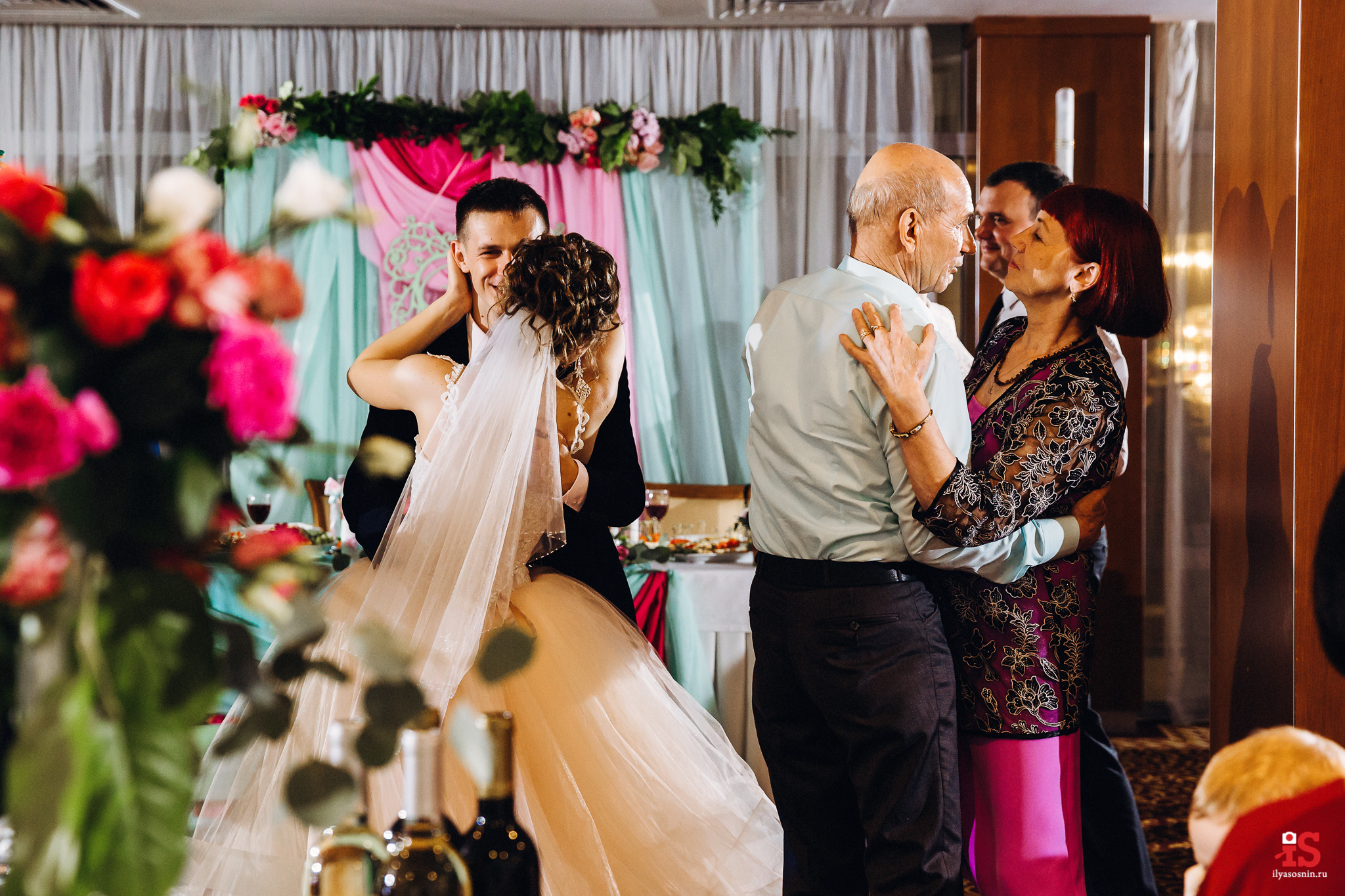 Свадебный фотограф птз. Профессиональный фотограф Петрозаводск Илья Соснин