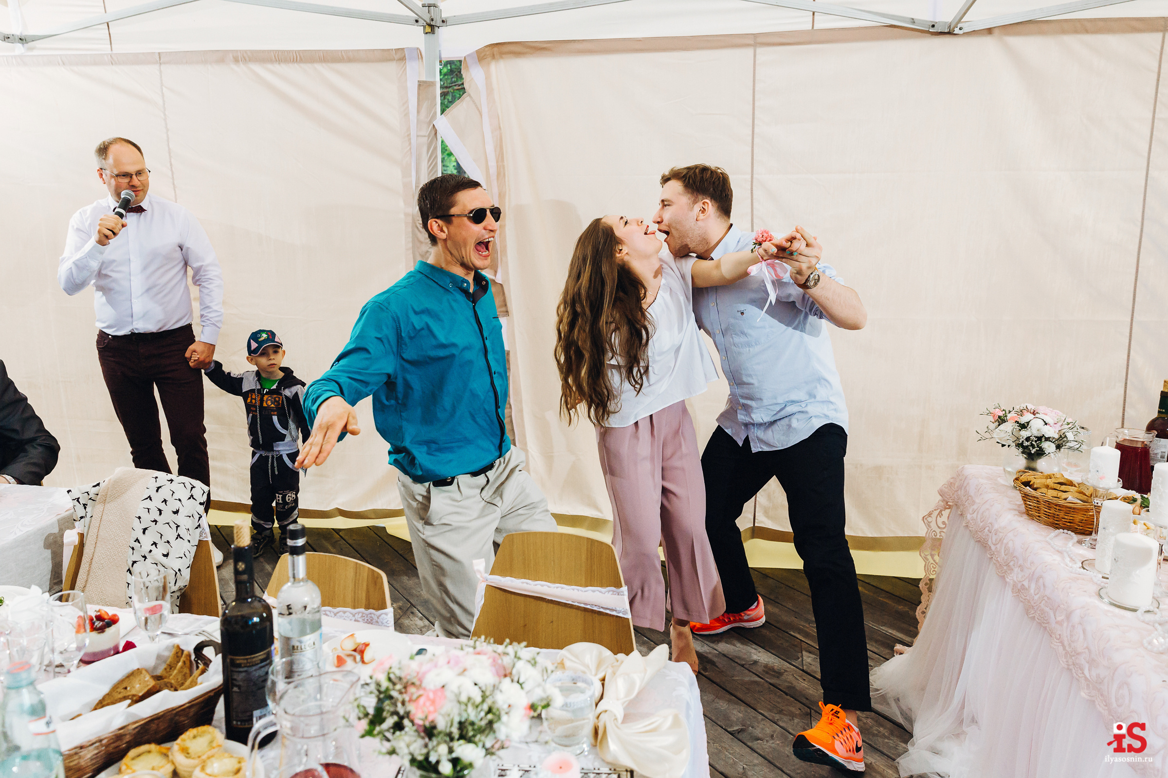 Фотограф на свадьбу Птз. Профессиональный фотограф Петрозаводск Илья Соснин