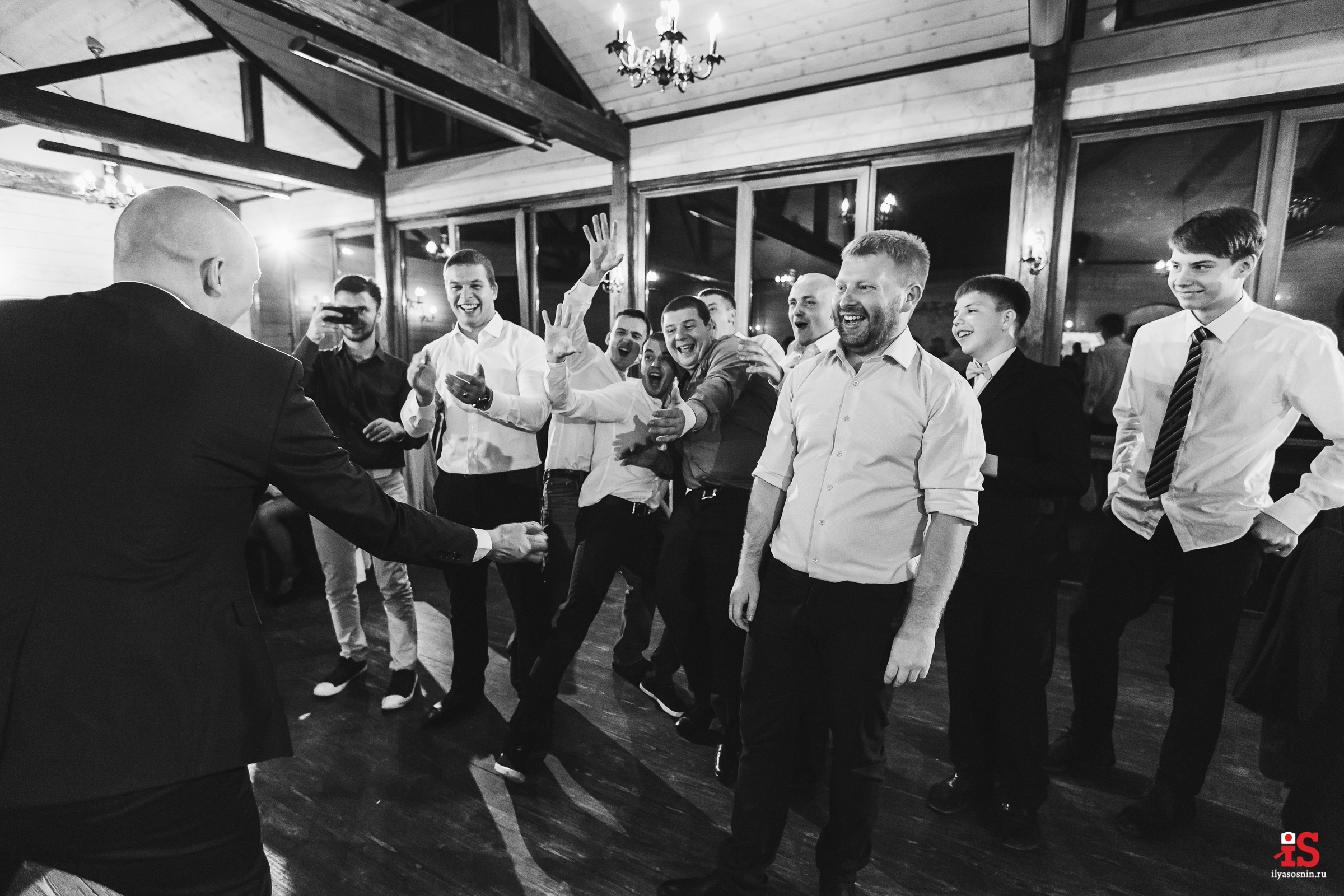 Фотограф на свадьбу Петрозаводск. Профессиональный фотограф Петрозаводск Илья Соснин