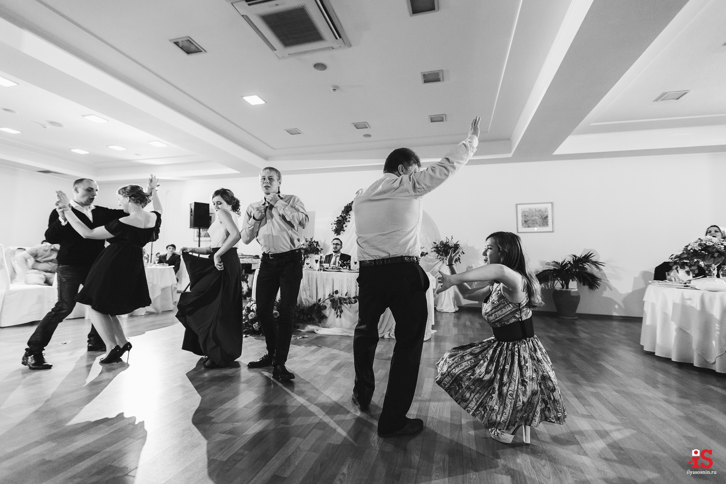 Свадебный фотограф Птз. Профессиональный фотограф Петрозаводск Илья Соснин