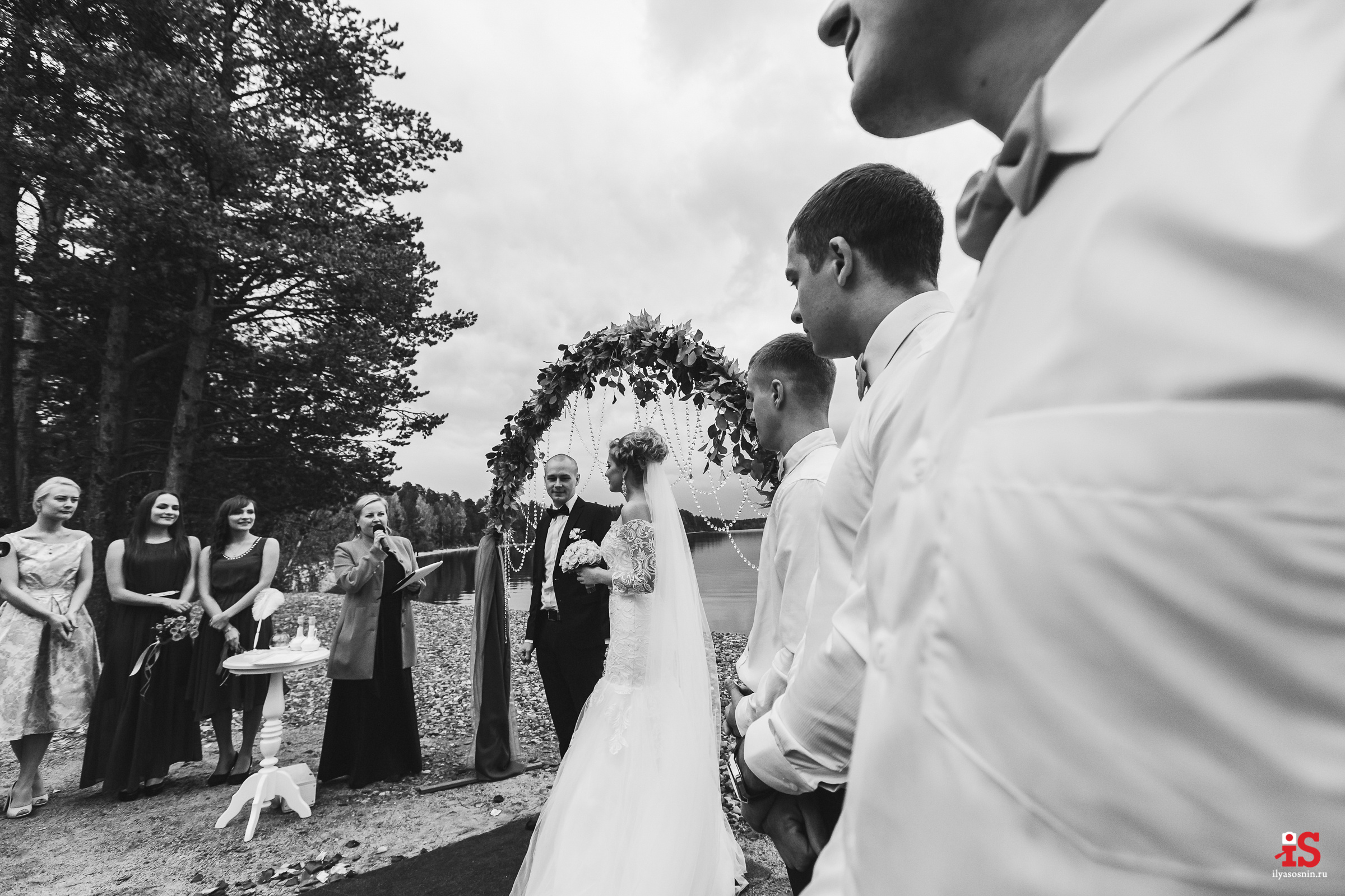 Фотограф на свадьбу Петрозаводск. Профессиональный фотограф Петрозаводск Илья Соснин