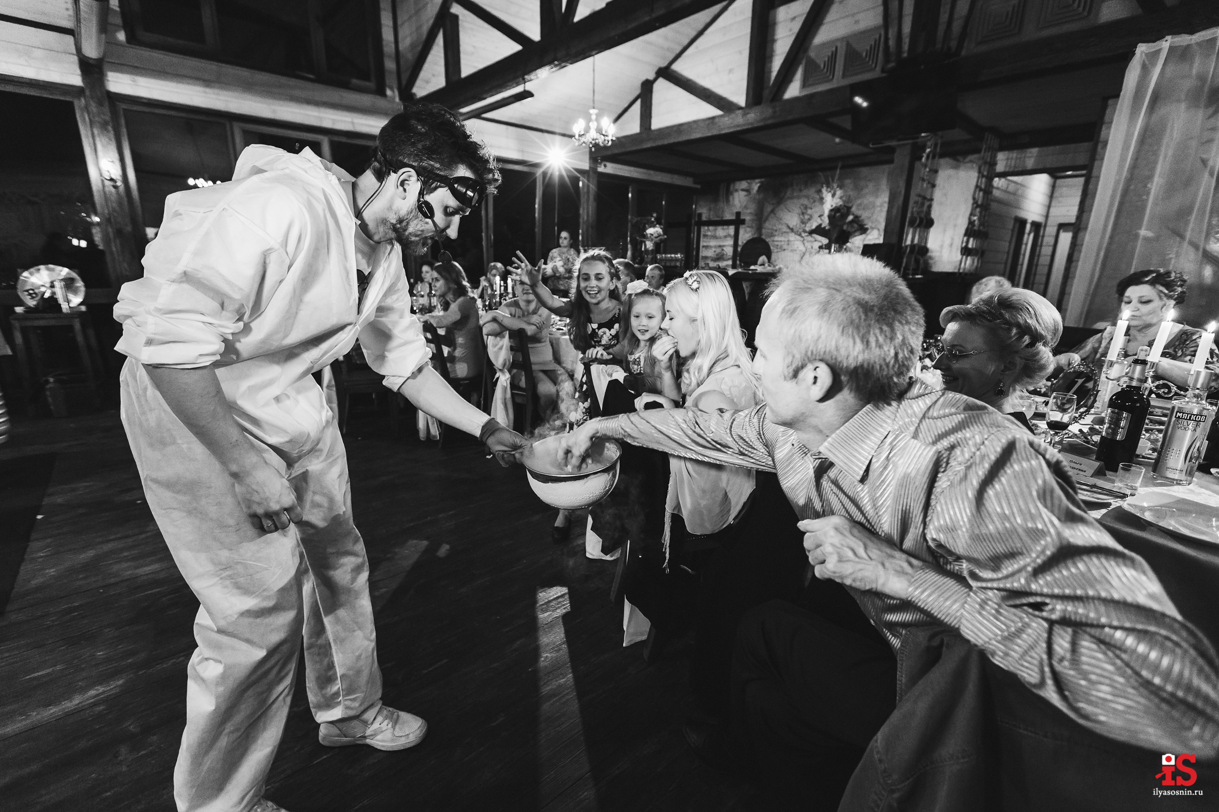 Фотограф на свадьбу Петрозаводск. Профессиональный фотограф Петрозаводск Илья Соснин