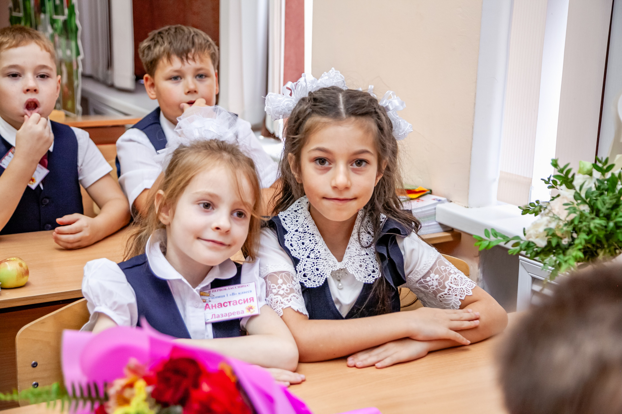 1 сентября линейка. Свадебный и семейный фотограф в Армавире