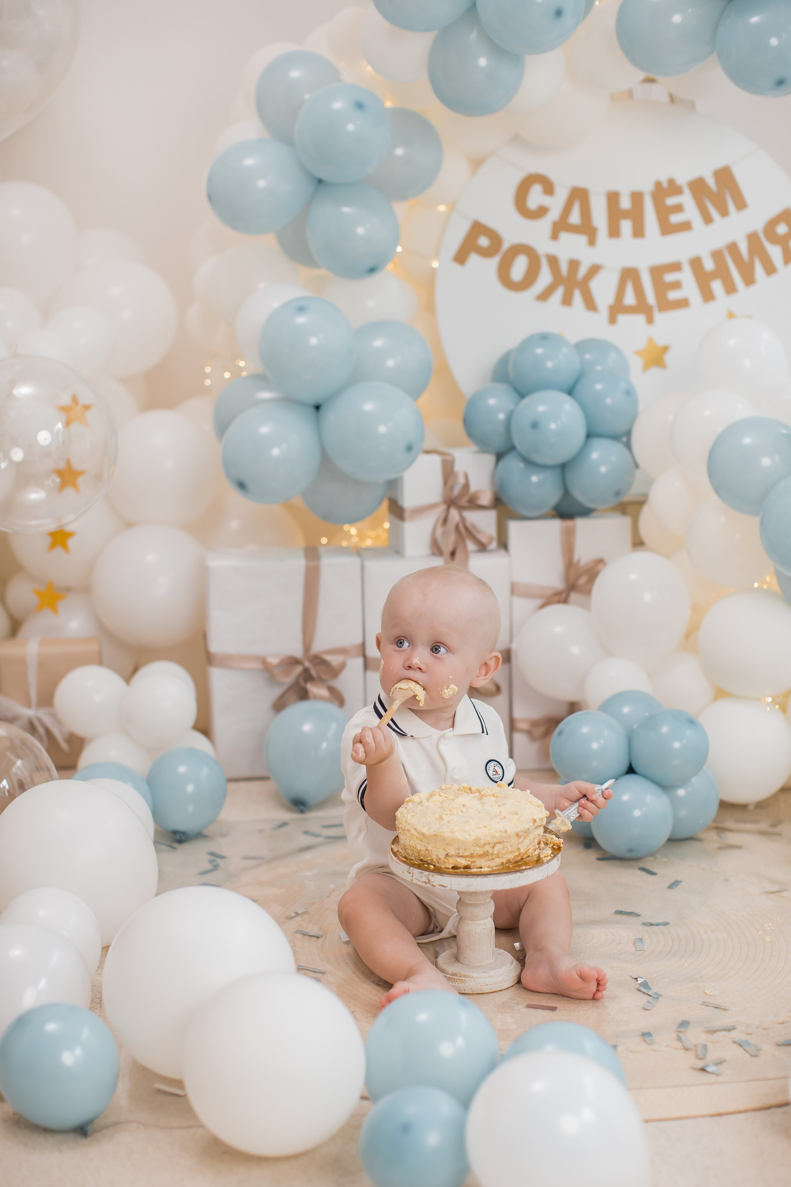 Оформление от 1 года до 4 лет. (Цвет шаров на выбор). Детский семейный фотограф на первый годик город Новосибирск Дымова Светлана пакеты всё включено 1-3 года