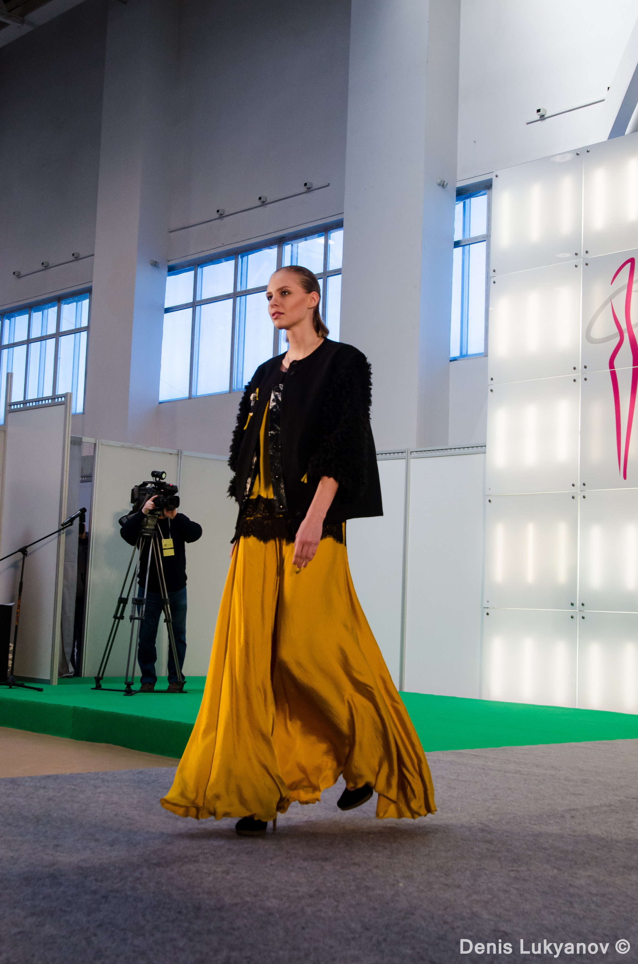 Формула Моды.Континент. Свадебный и семейный фотограф Денис Лукьянов в Краснодаре, Краснодарском крае и Республике Крым