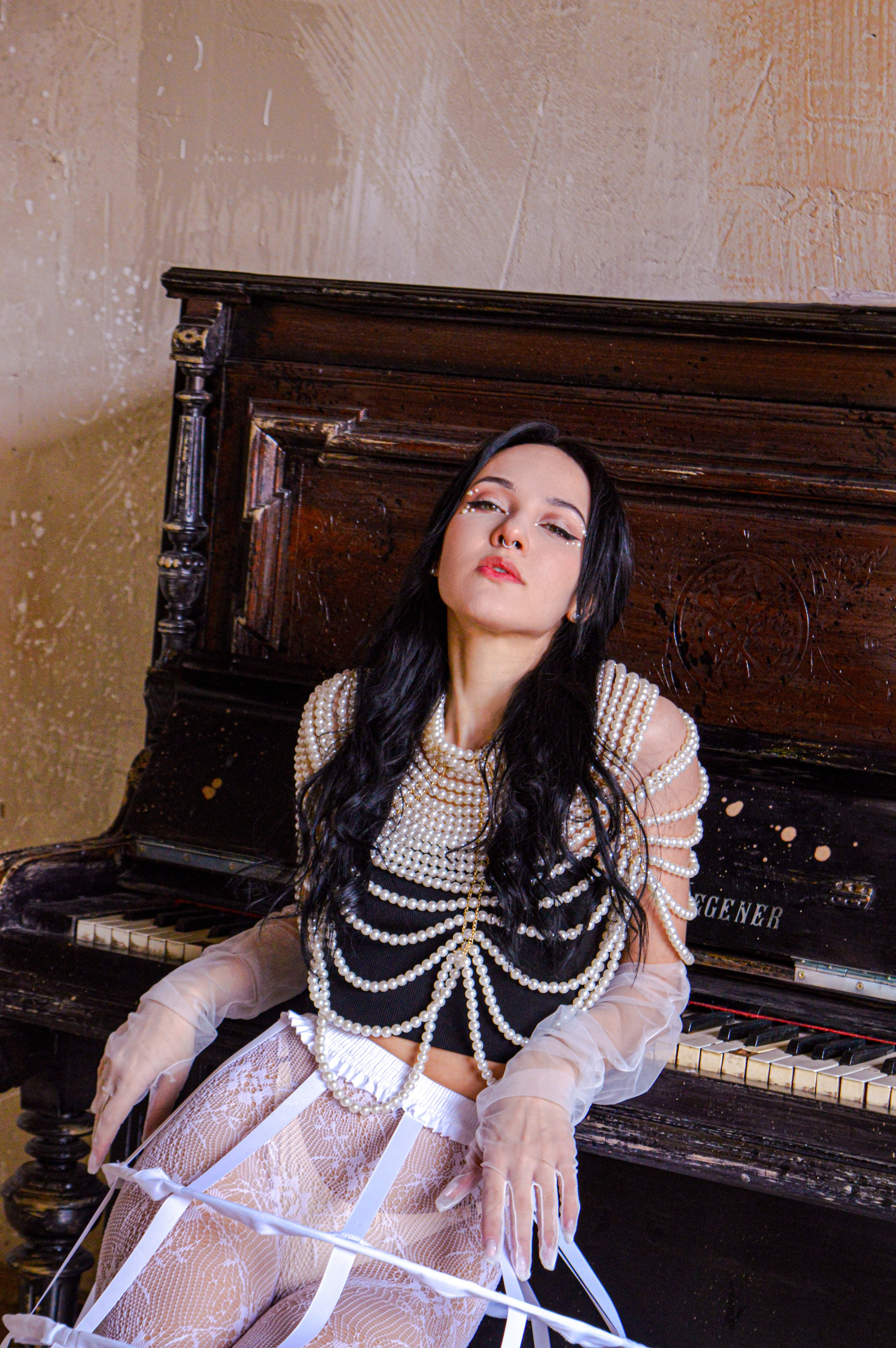 Женская фотосъёмка. West White