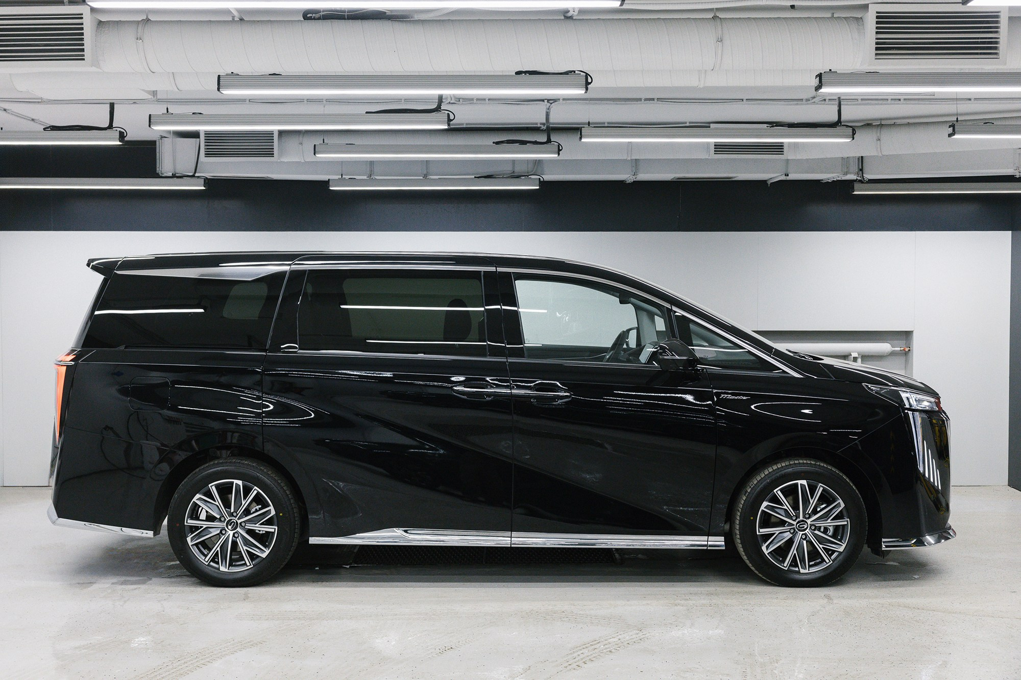 GAC M8 2.0T GDI AT (231 л. с.). Автосалон «Х-Авто»