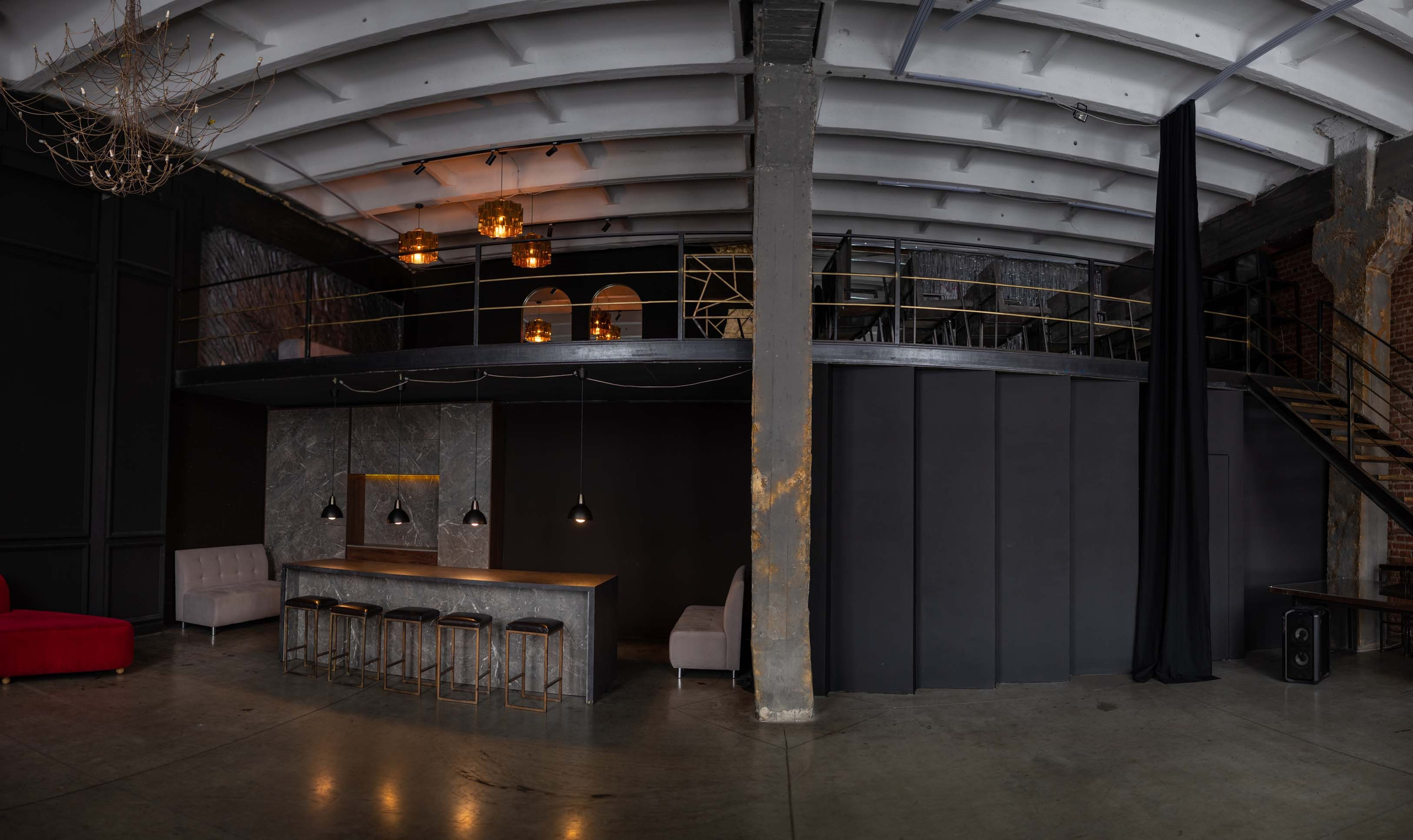 Первый этаж. Фотостудия Паутина Челябинск