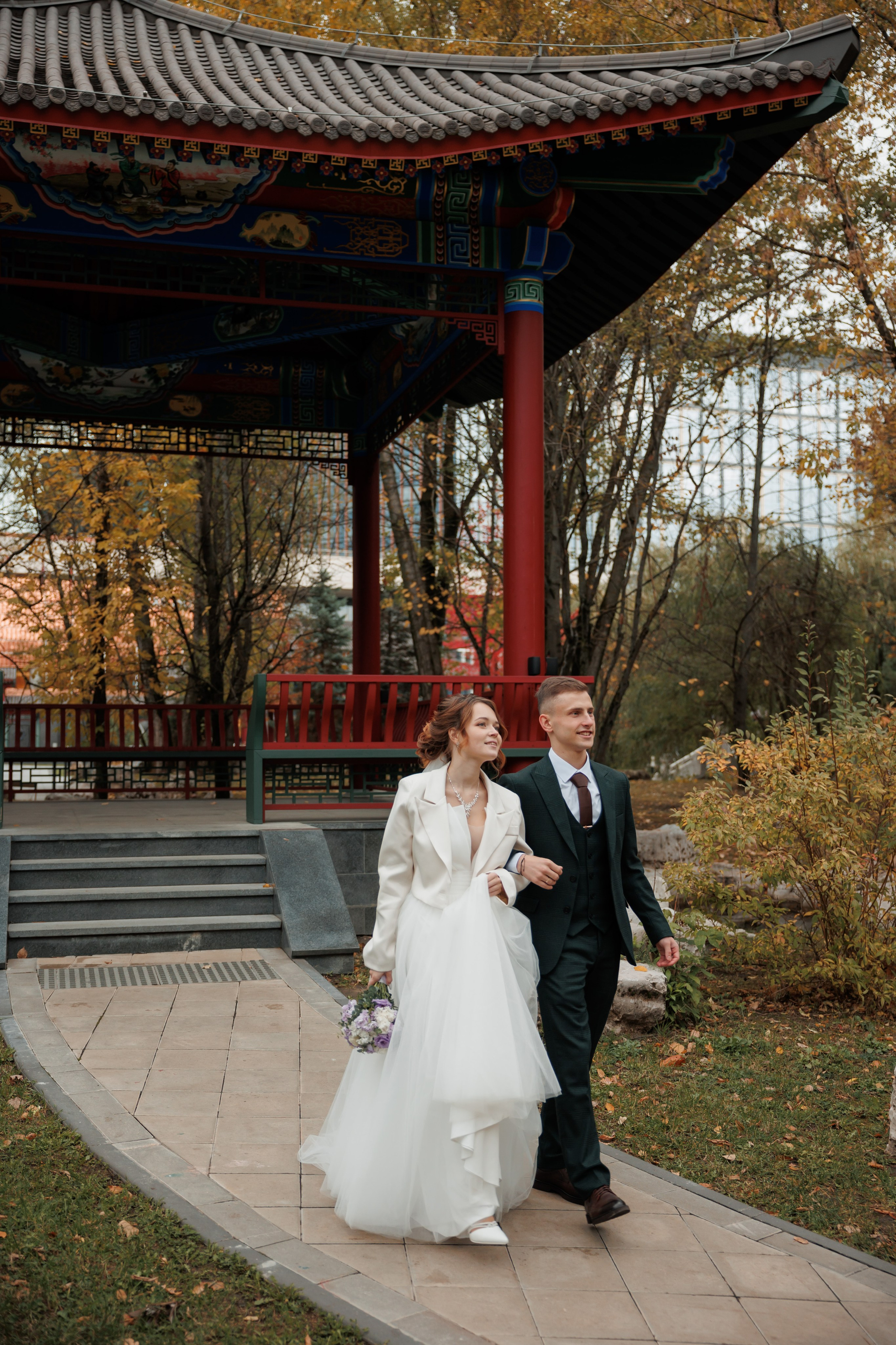 Константин и Дарья, ЗАГС ВДНХ, отель Soluxe, ресторан «Антик». Свадебный и репортажный фотограф (Москва, Королев и другие)