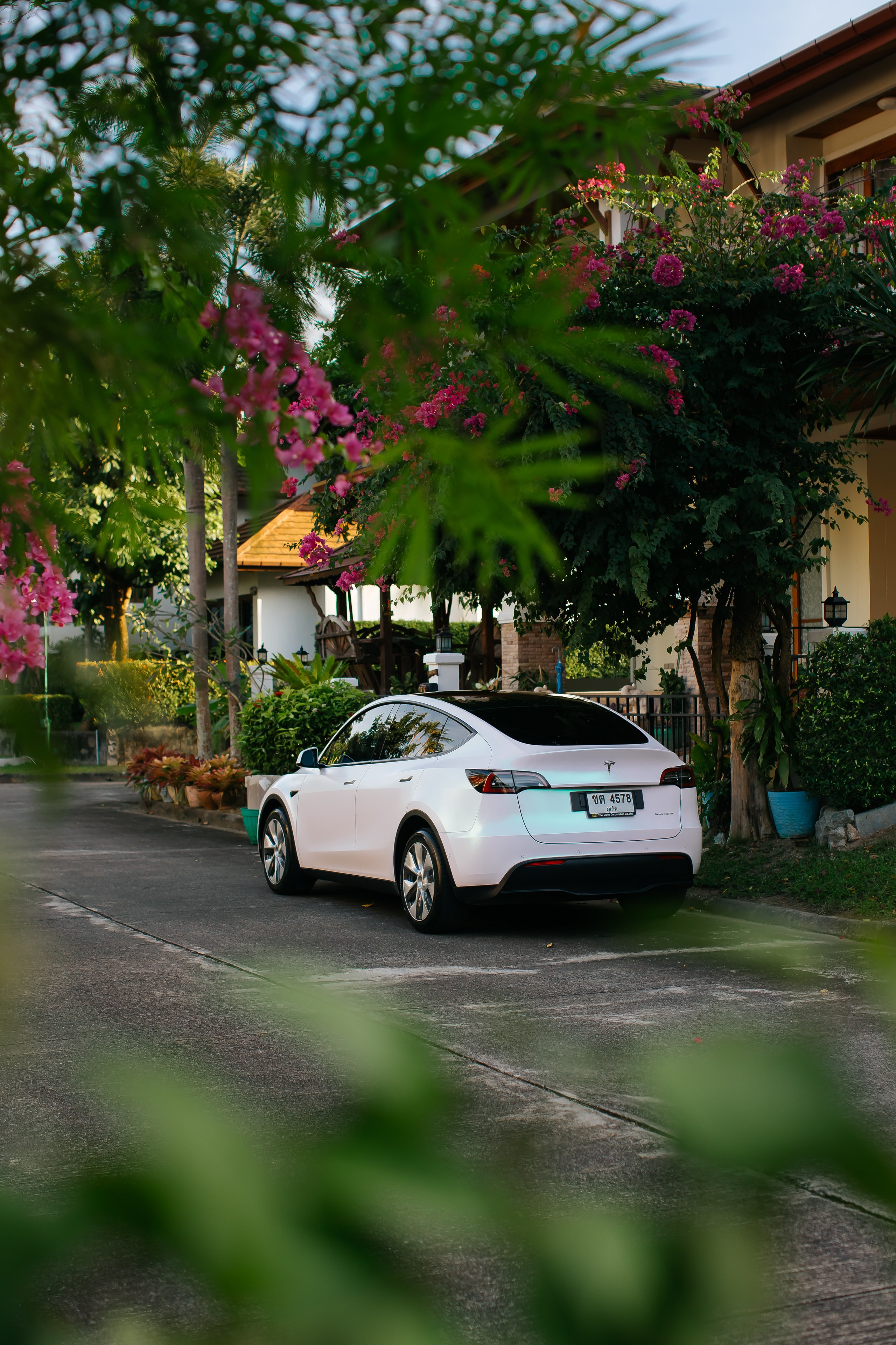 Tesla Model 3 Pearl. Фотограф в на Пхукете Сергей Войлоков