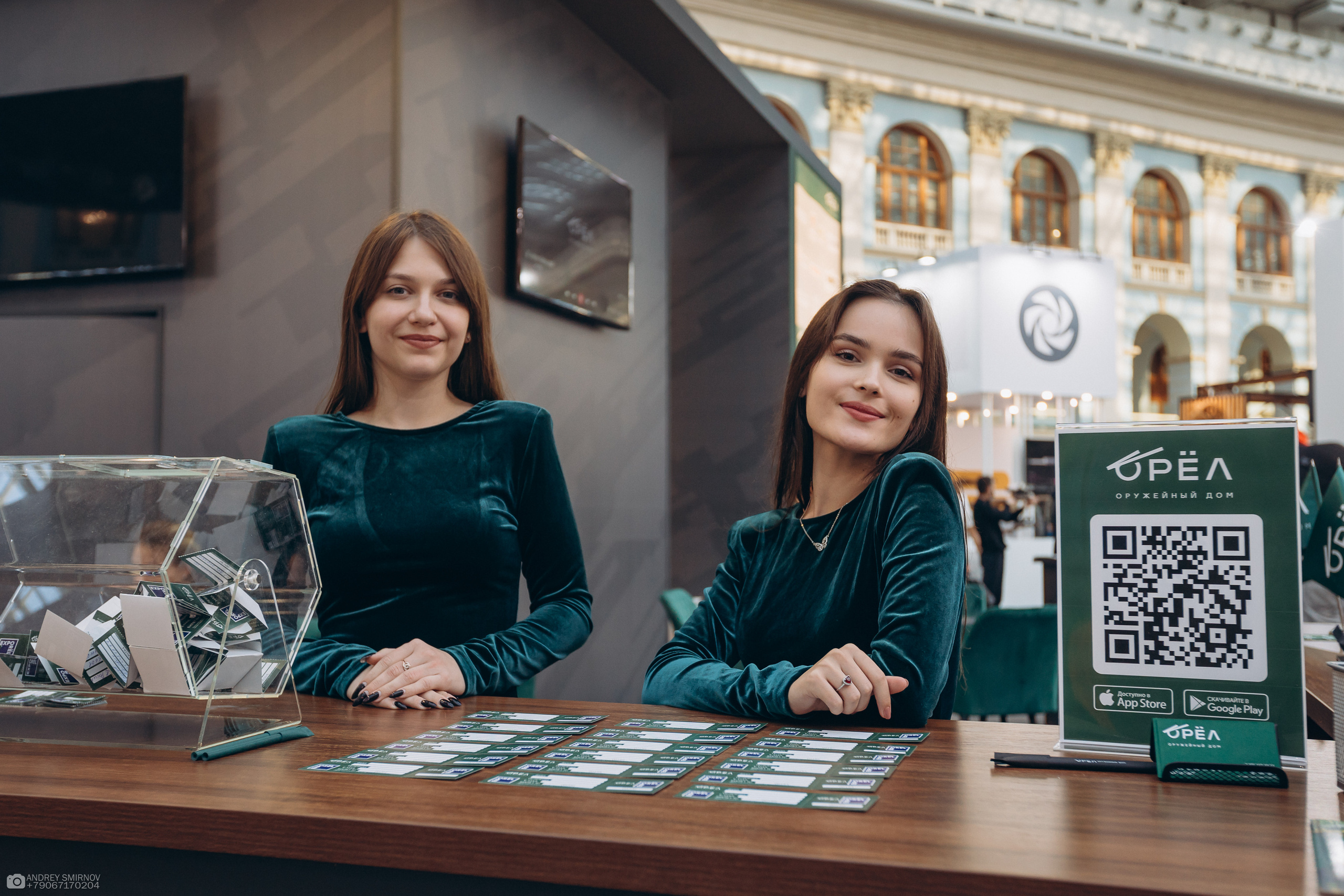 Выставка. FOTOZ Studio / Фотовидеомейкер Андрей Смирнов