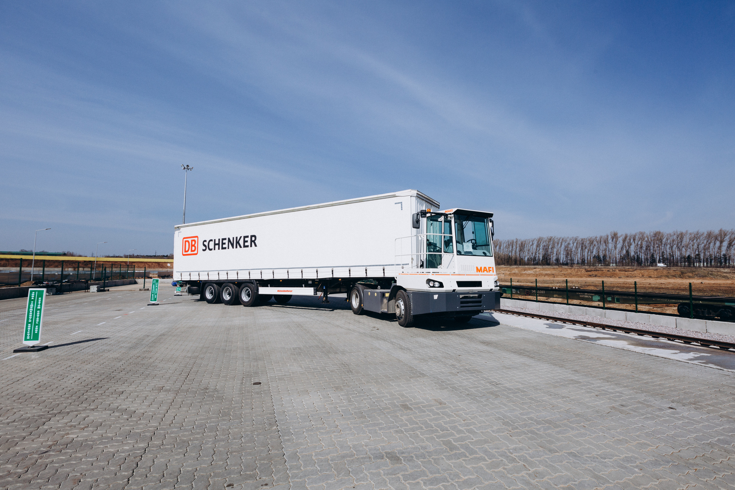 Бизнес. FOTOZ Studio / Фотовидеомейкер Андрей Смирнов