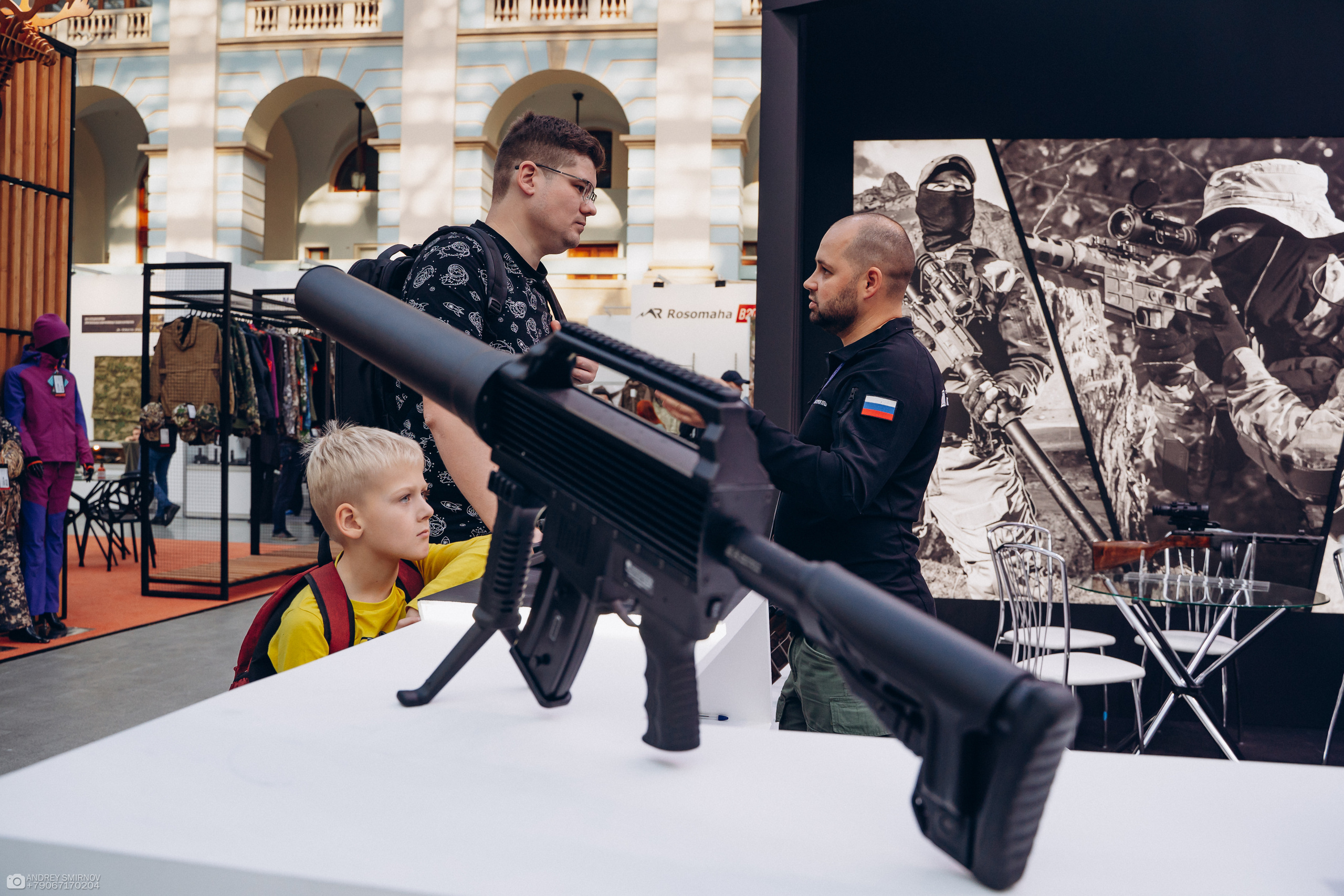 Выставка. FOTOZ Studio / Фотовидеомейкер Андрей Смирнов