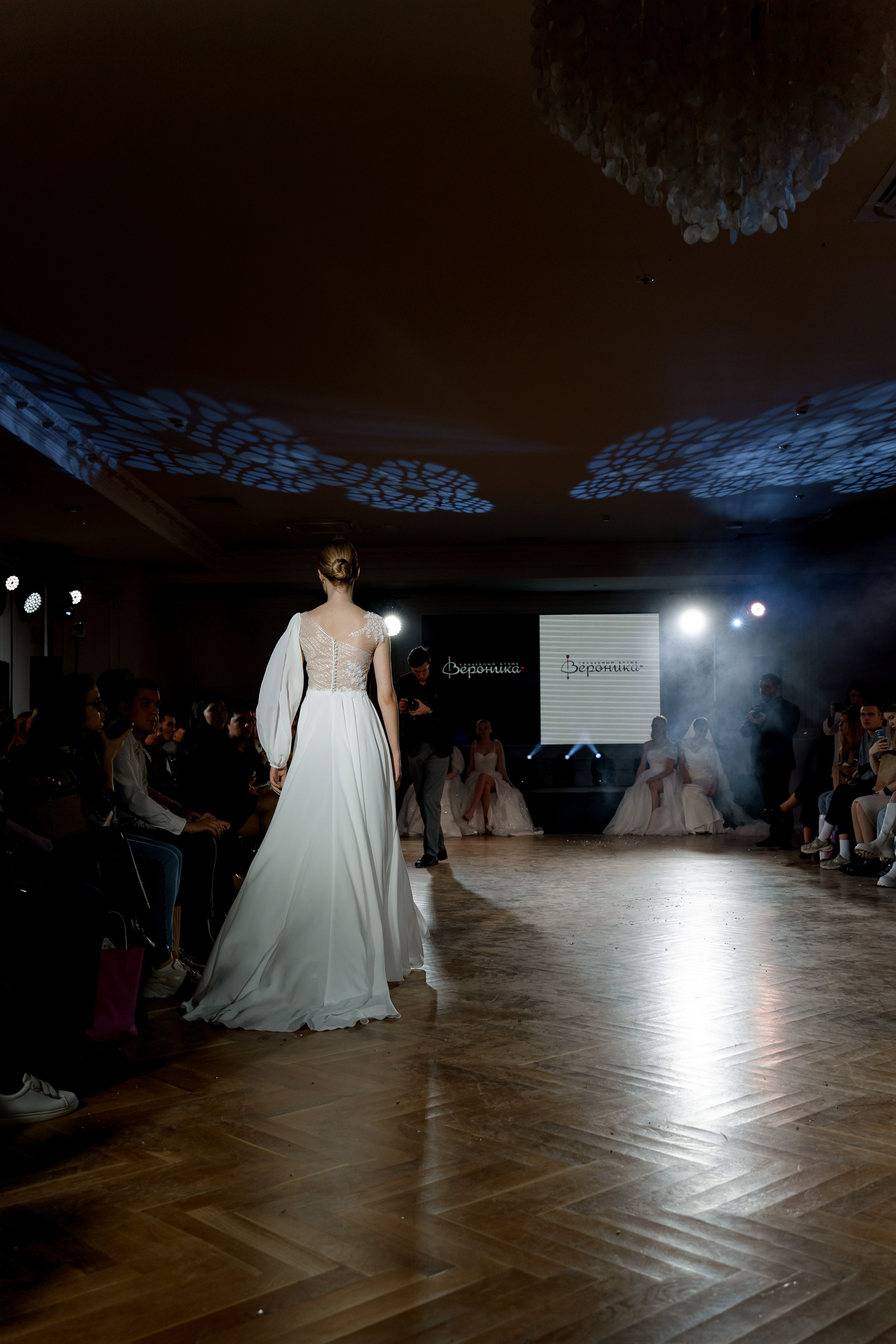 Выставка свадебных специалистов «Свадьба на 1000%». Свадебный фотограф в Санкт-Петербурге