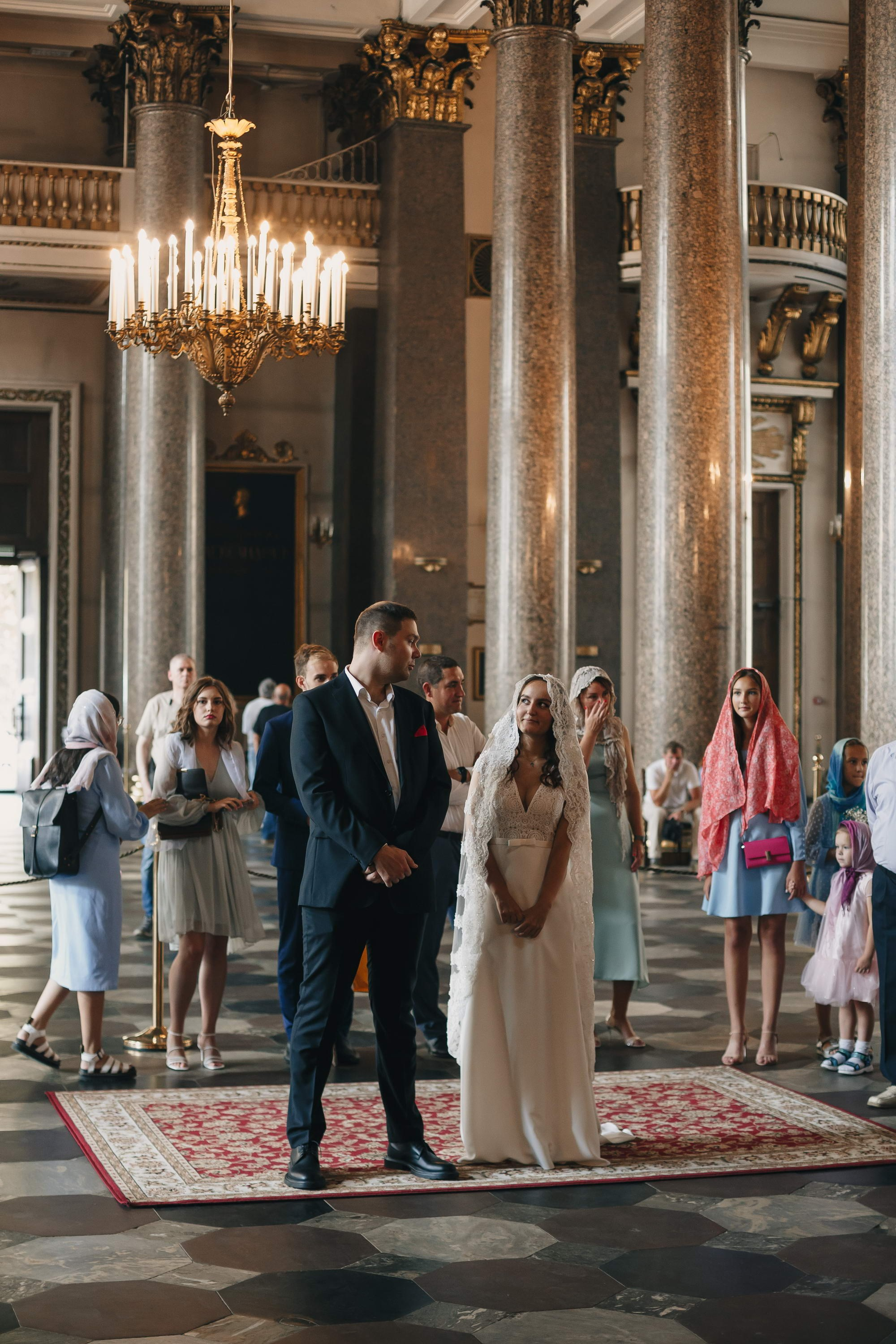 Венчание интернациональное. Свадебный фотограф Игорь Брундасов 8PHOTO на свадьбу венчание загс СПб