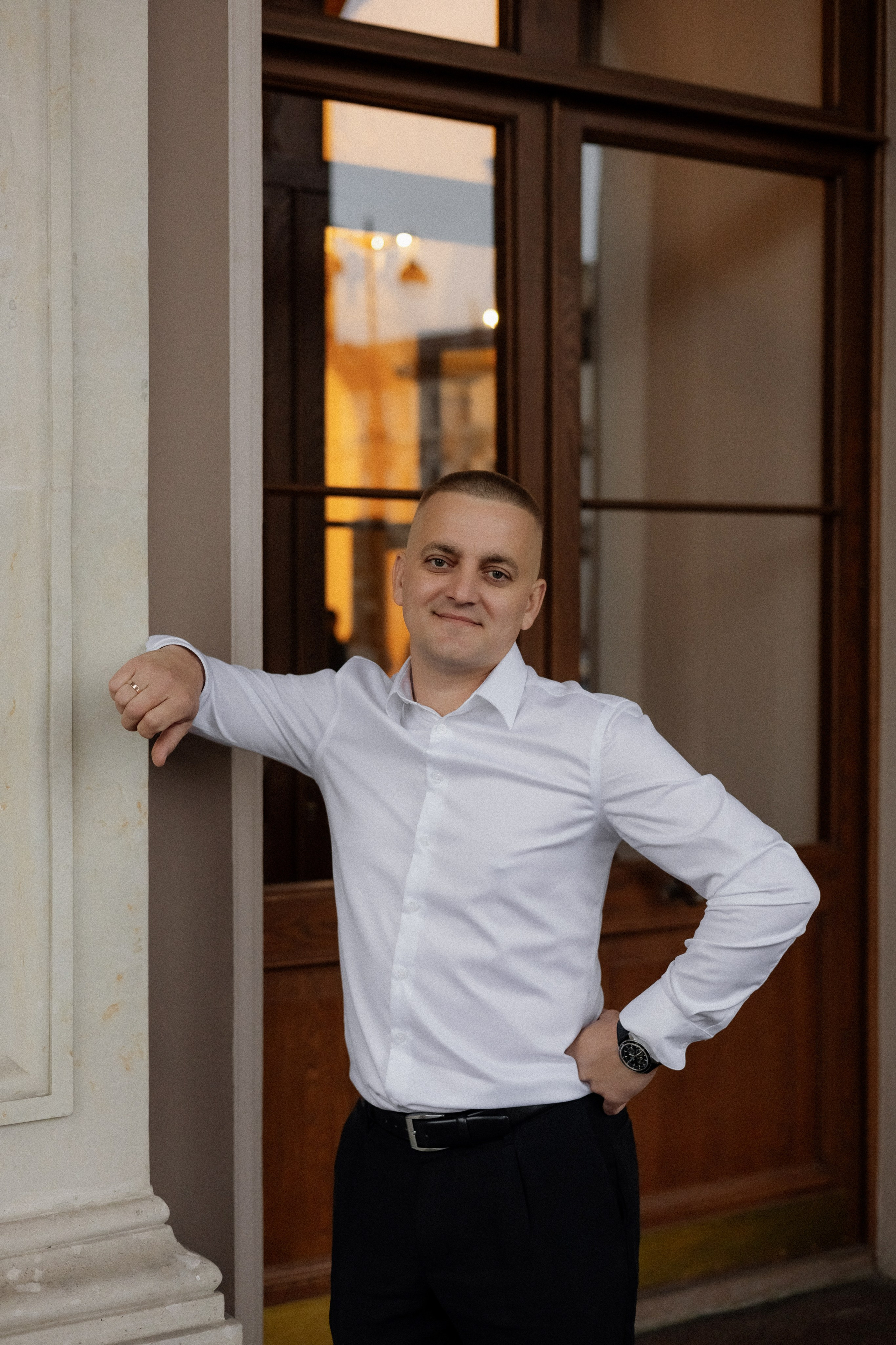 Свадебная прогулка у Исаакия. Свадебный фотограф в Санкт-Петербурге Ксения Кобышева