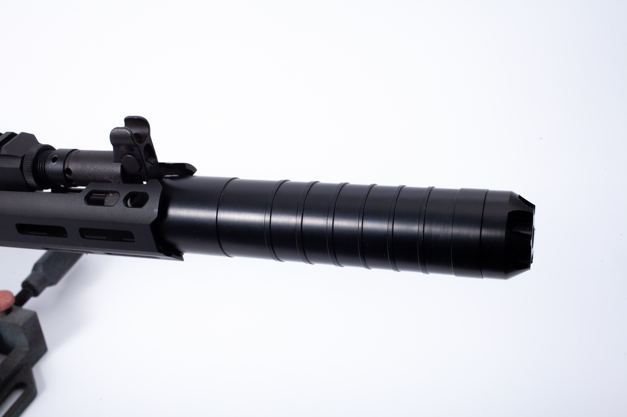 страйкбольная реплика глушителя гексагон 