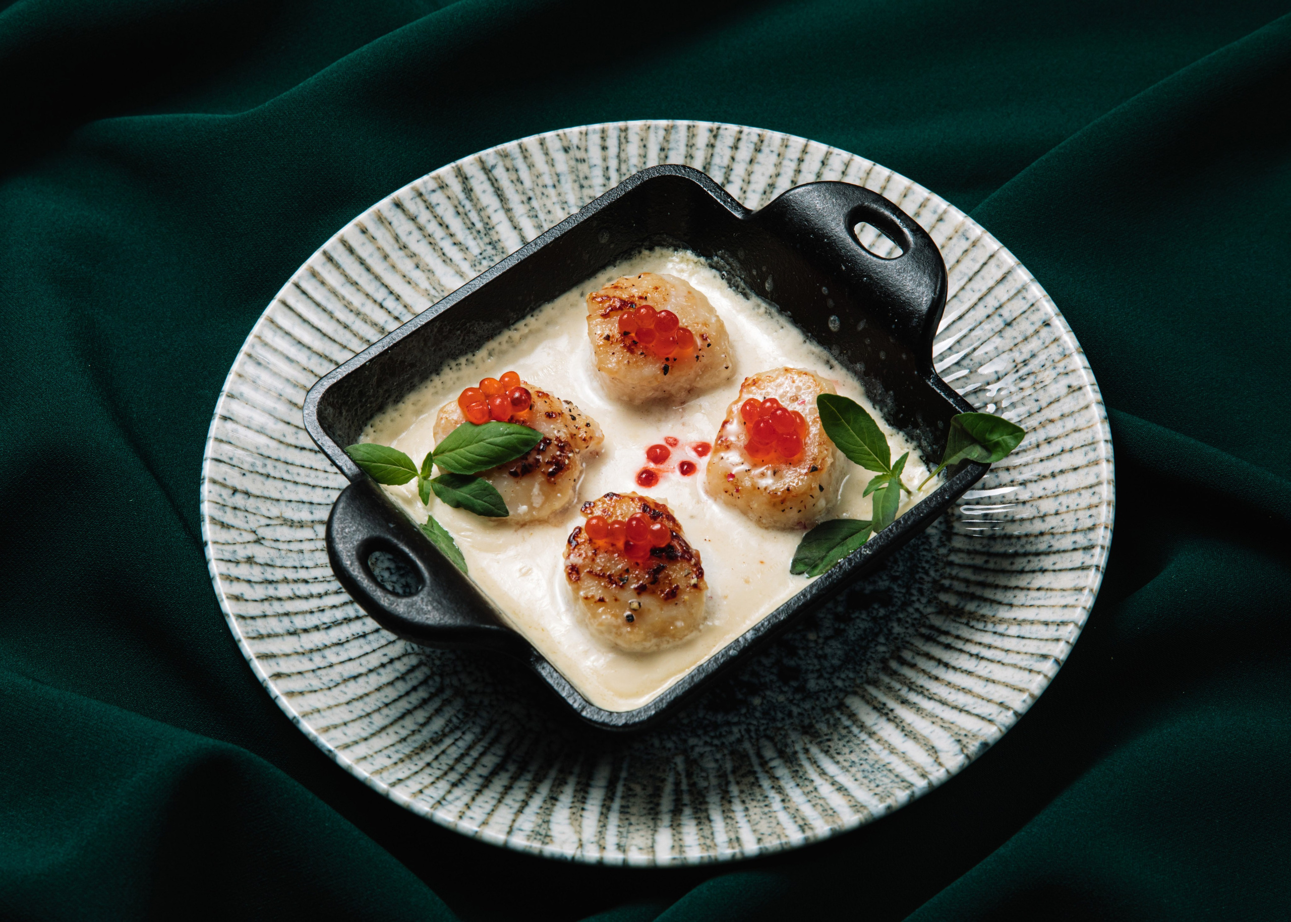 FABRIQUE. Творческие съемки, свадебные, love story, предметная, фуд фото