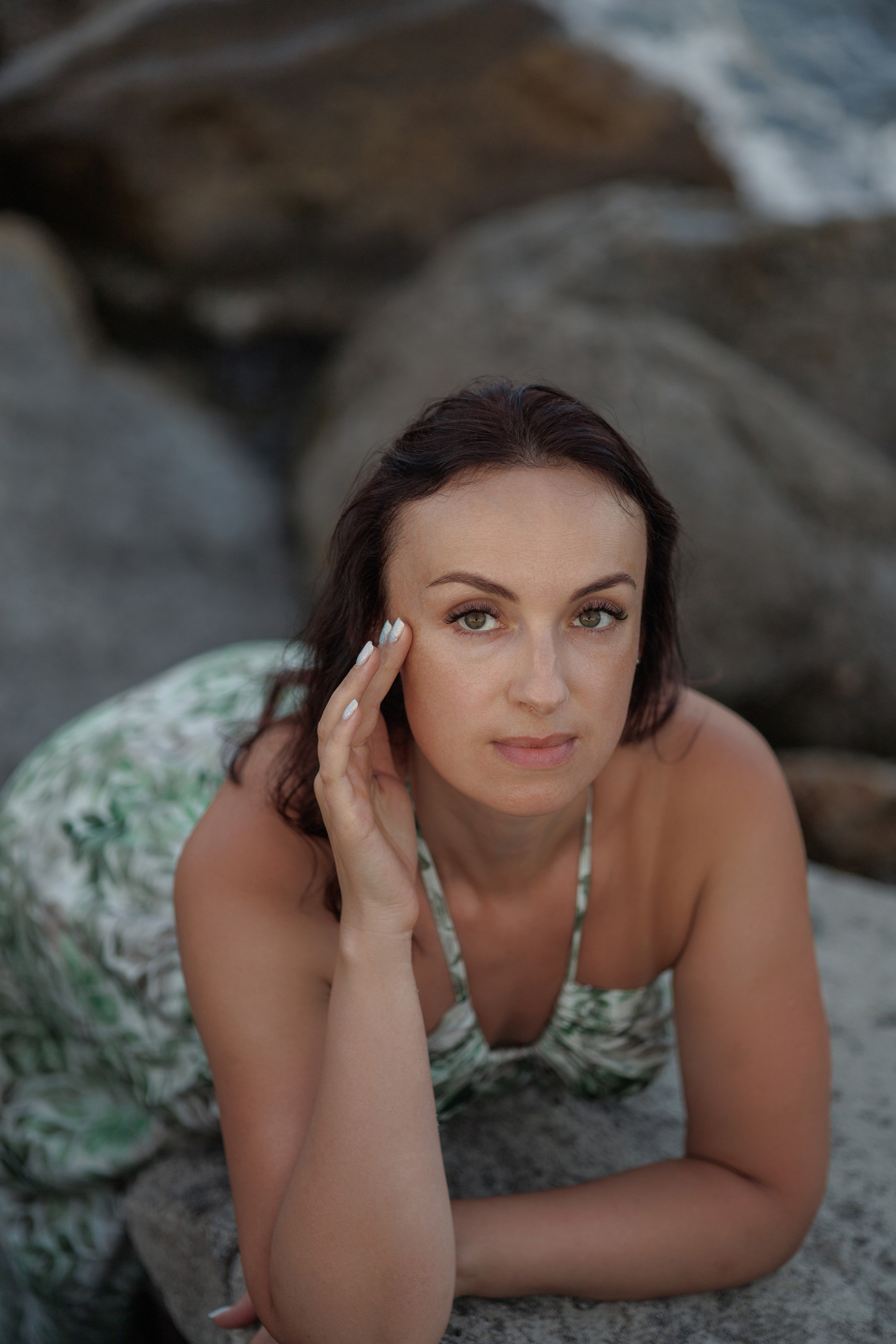 Лавстори на пляже Тонкий мыс. Семейный и портретный фотограф в Геленджике Любовь Бодрова