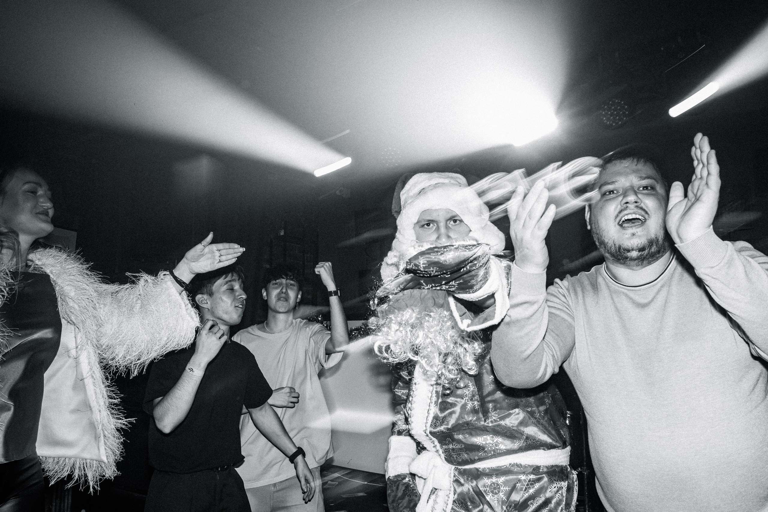 SEVEN bar — New Year