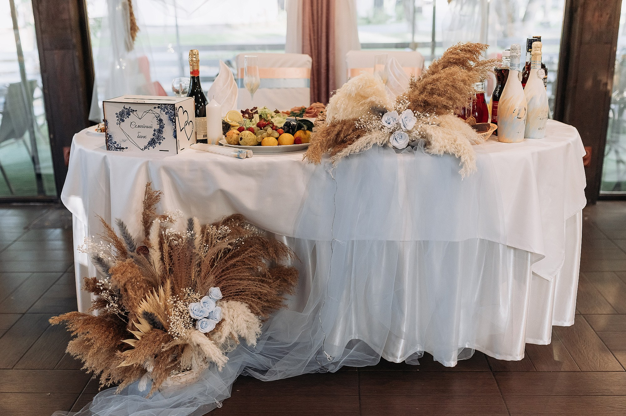 Денис и Екатерина ВДНХ. Свадебный фотограф в Дубне Алексей Фонарёв