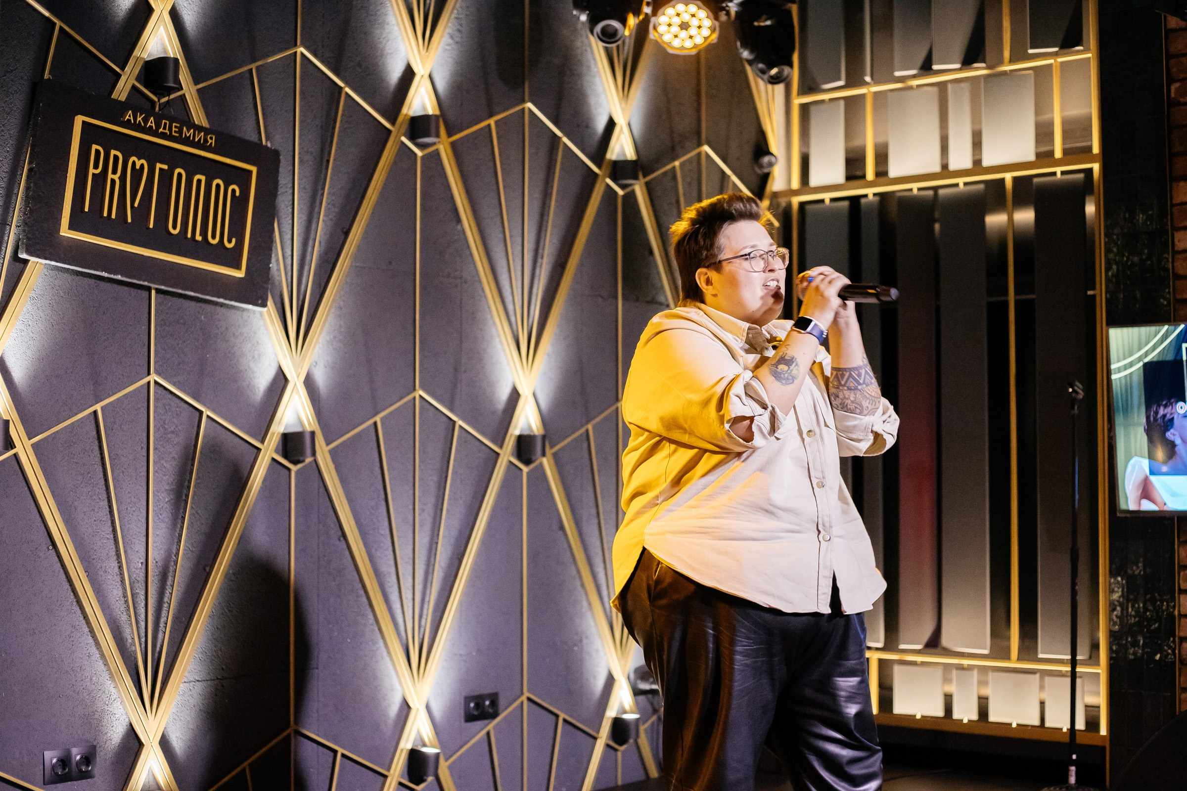 КАРАОКЕ БАР P'YANO. Репортажный и портретный фотограф в Екатеринбурге Гизатуллин Марат