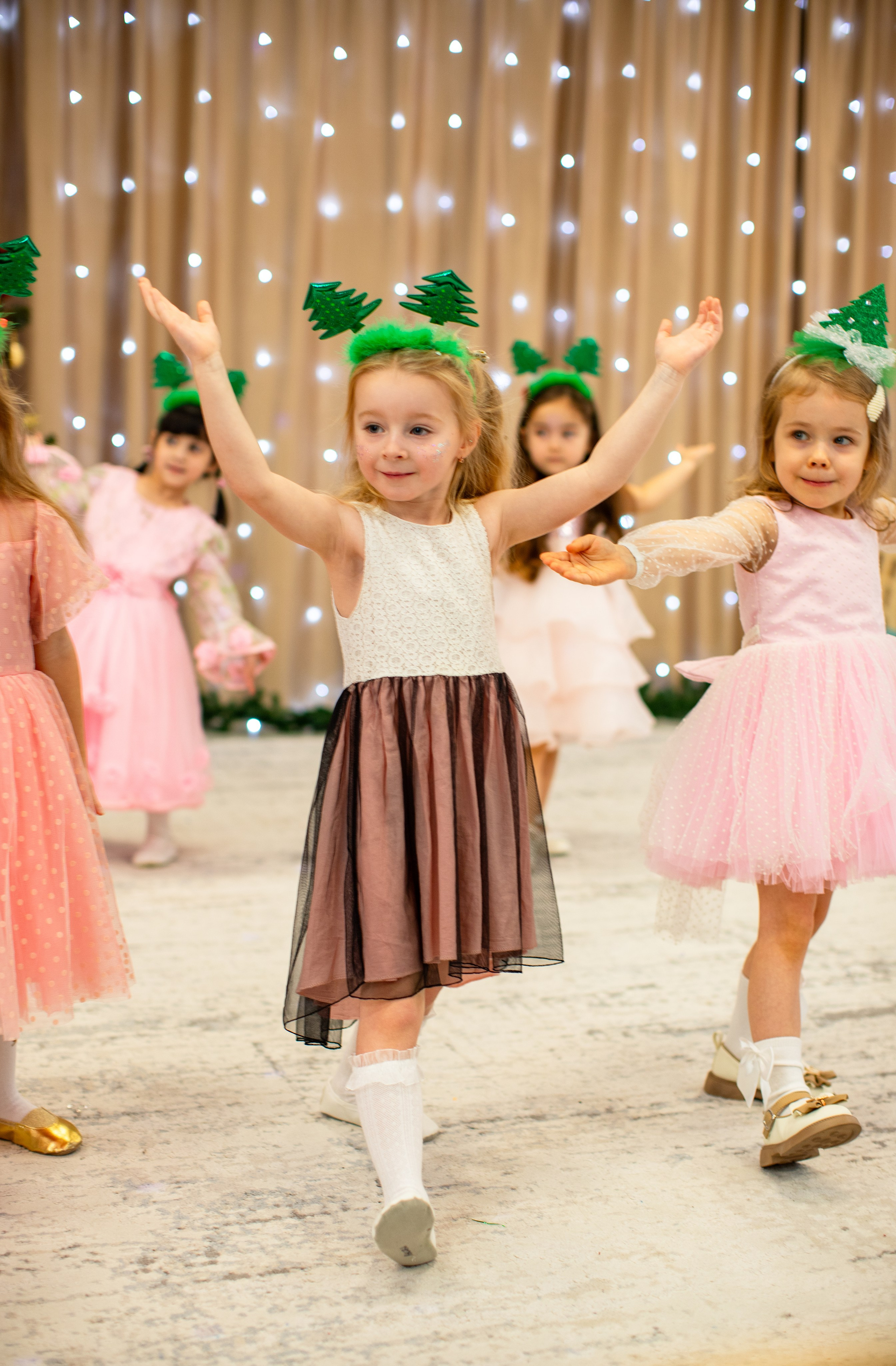 НОВЫЙ ГОД (утренники)