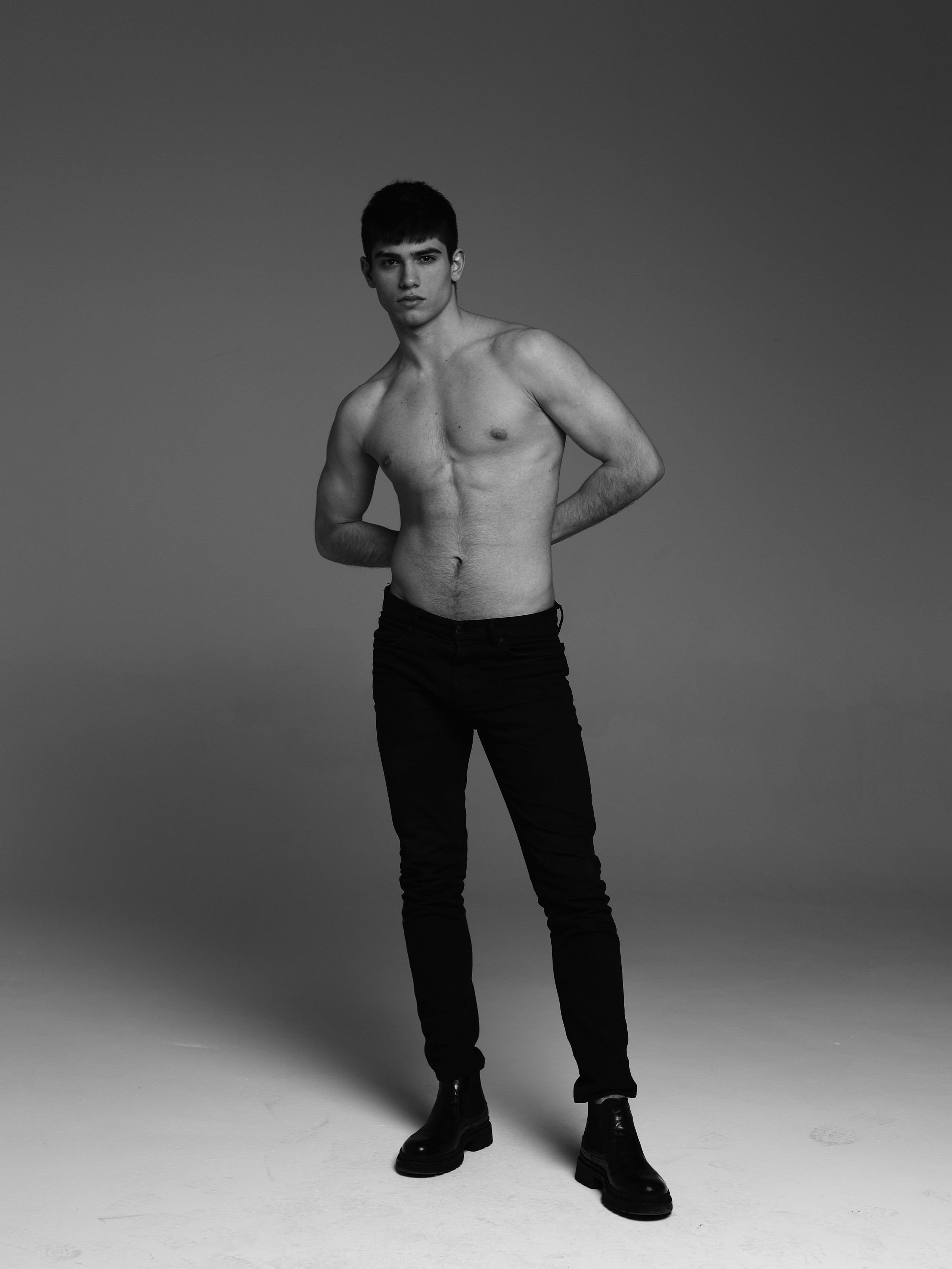 Посмотреть модельные тесты. Рекламный фотограф в Москве Катерина Смирнова