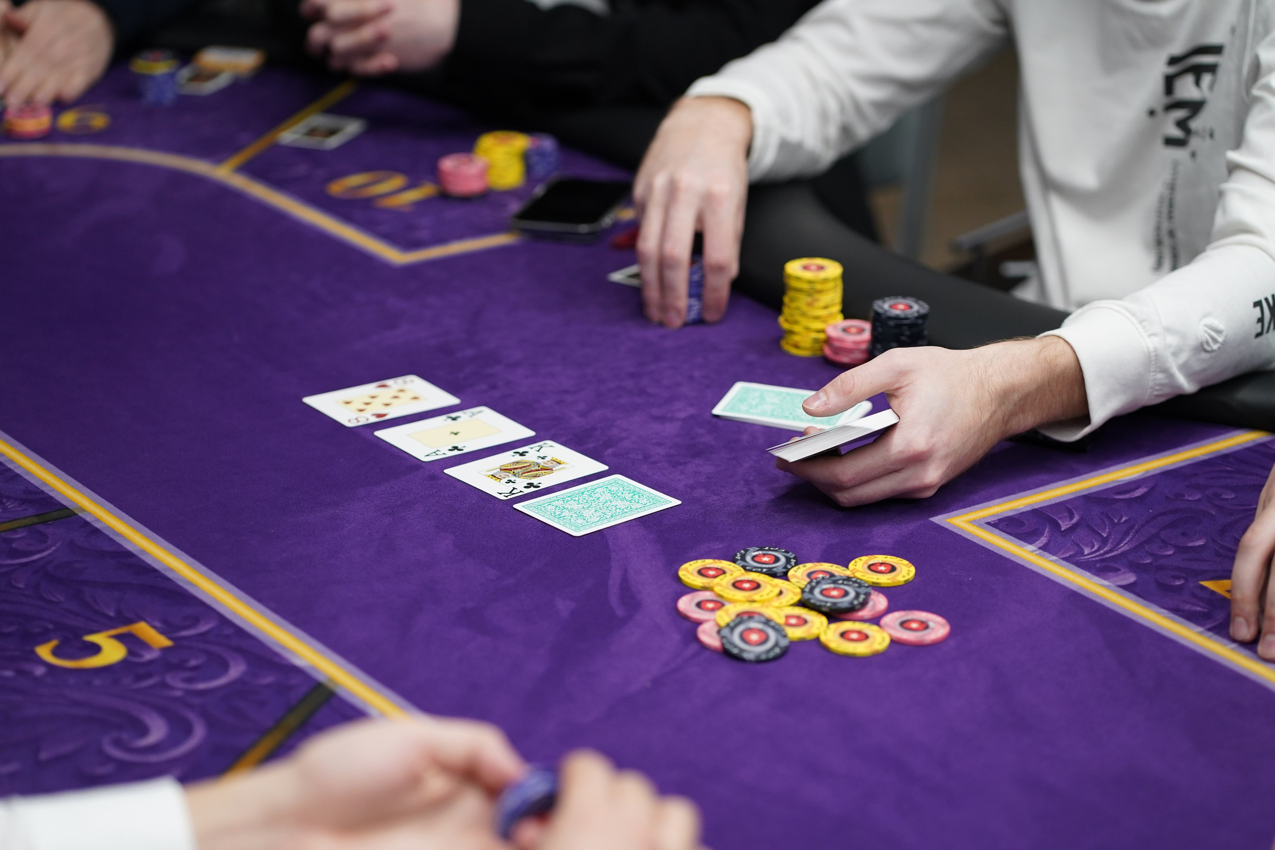 Покер. Фотограф