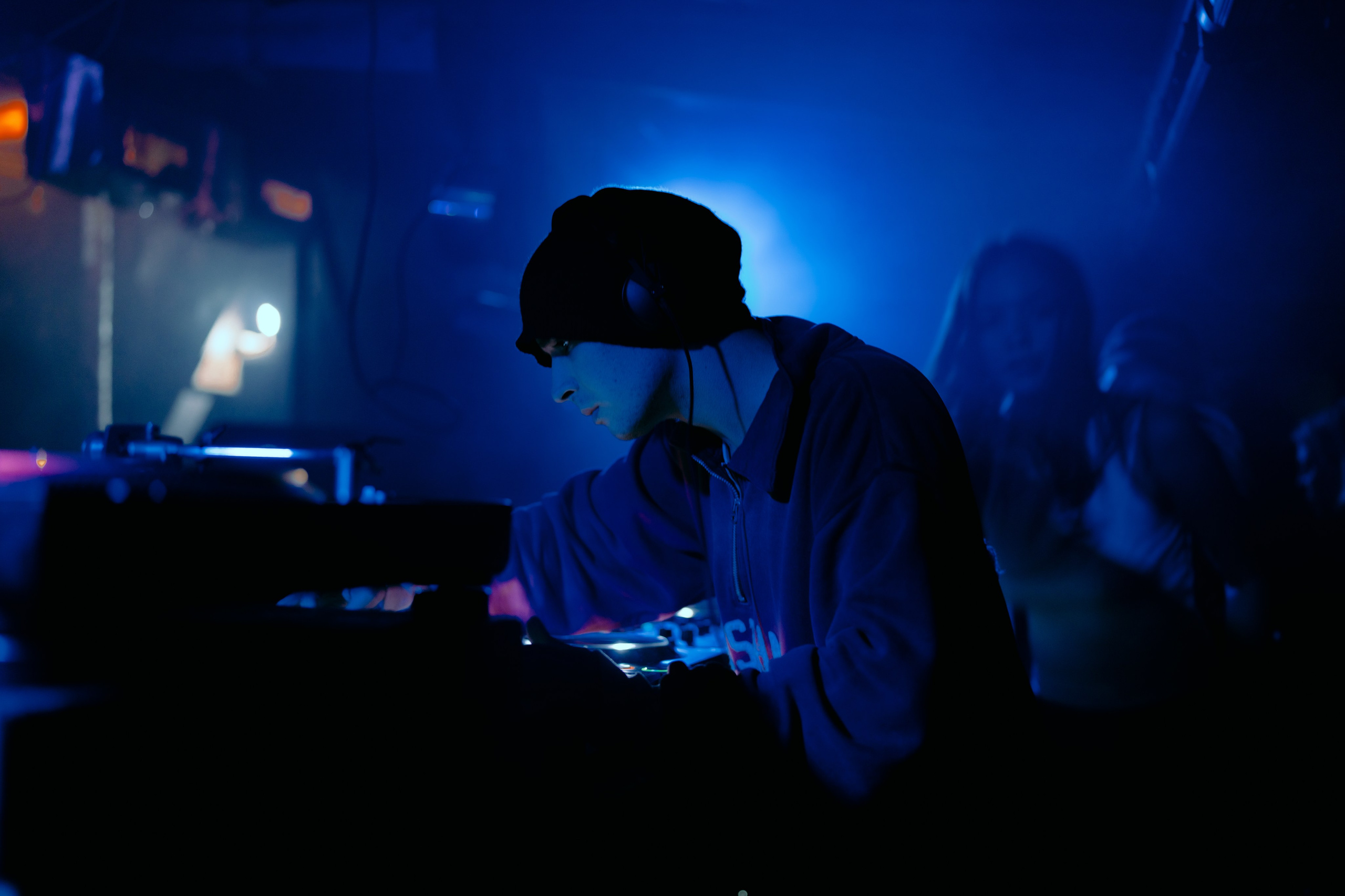 Signal 2024. @tomrus: Рустам Шагиморданов — фотограф