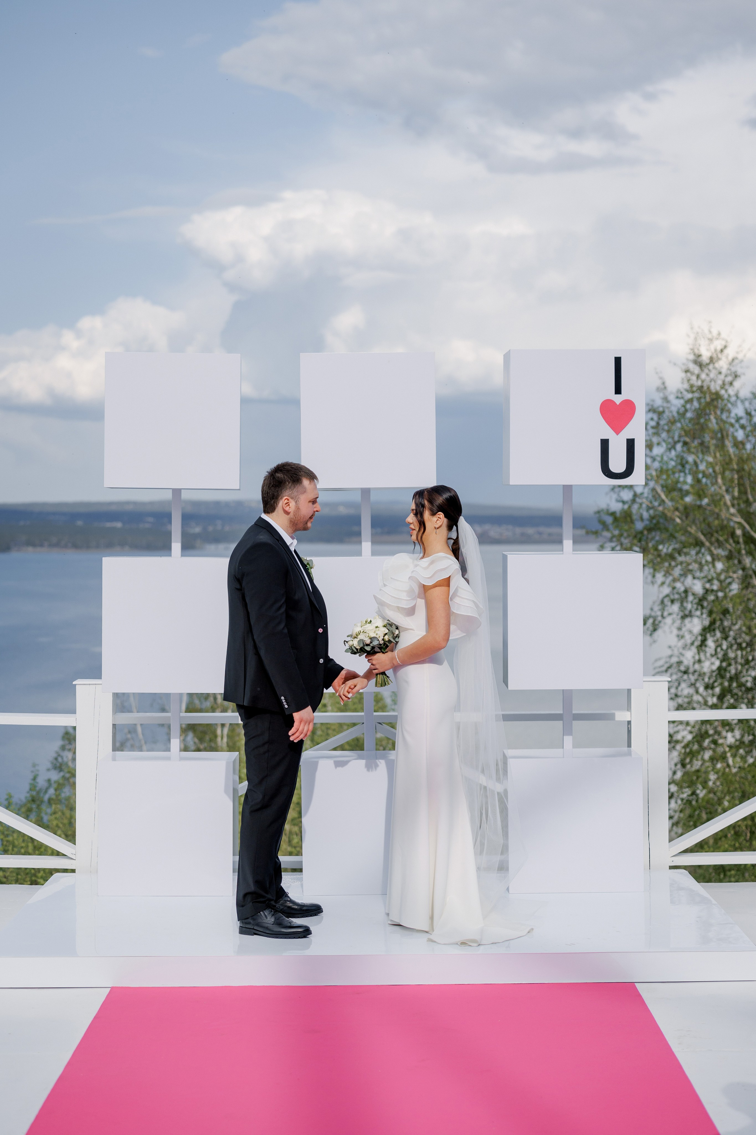 Ваня и Ульяна. Свадебный фотограф в Иркутске Сапаров Александр