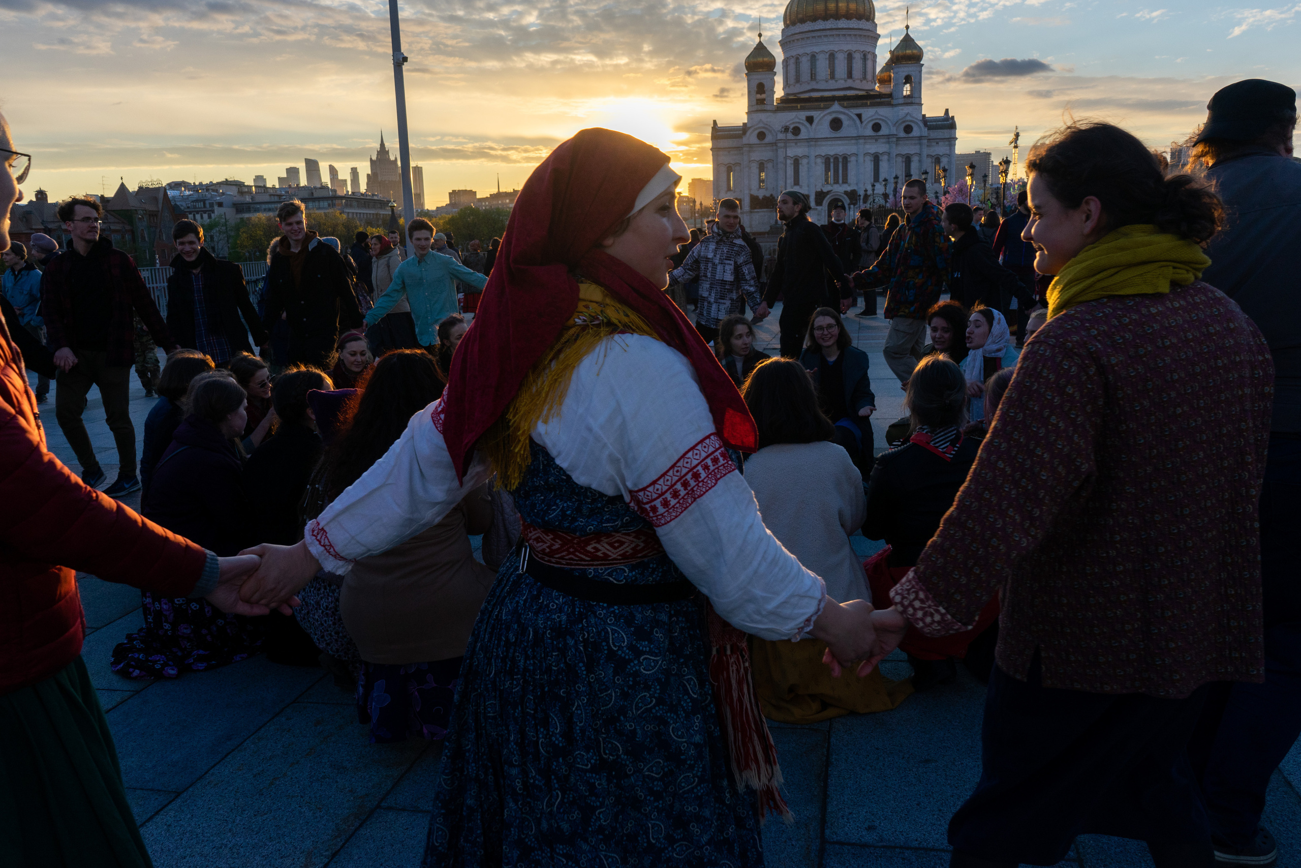 Вечерка на Патриаршем мосту. Фотограф Павел Шальнев