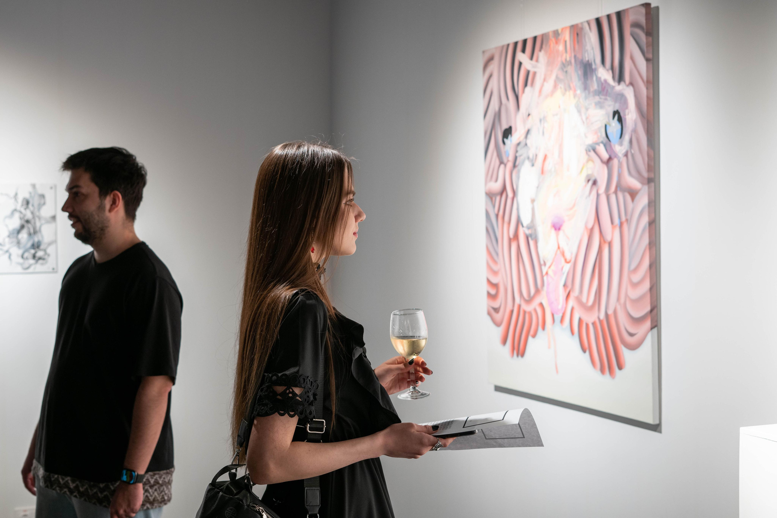 Открытие выставки «Щупальца длиннее ночи». Фотограф Павел Шальнев